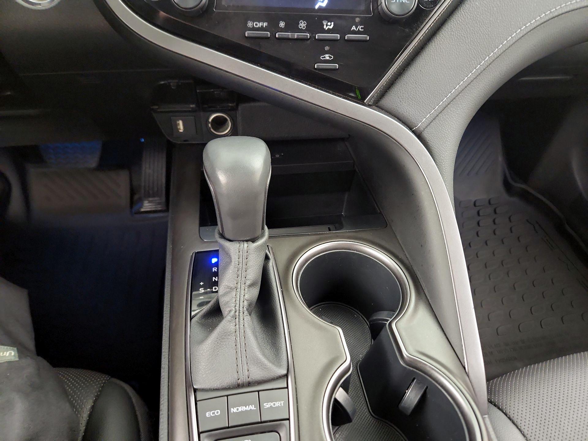 Thumbnail: 2023 Toyota Camry - 18