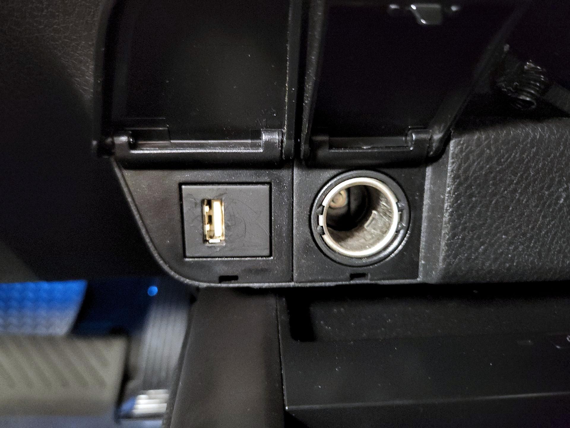 Thumbnail: 2023 Toyota Camry - 19