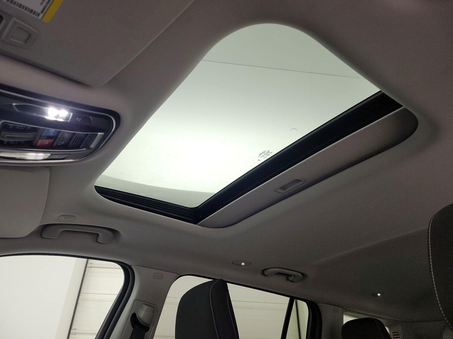 Thumbnail: 2023 Jeep Grand Cherokee L - 19