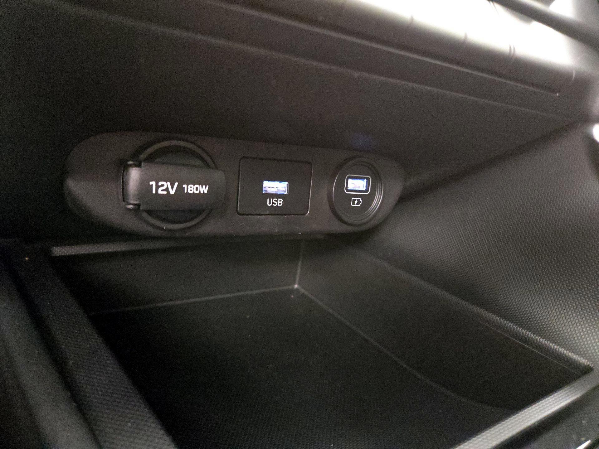 Thumbnail: 2021 Hyundai Elantra - 18