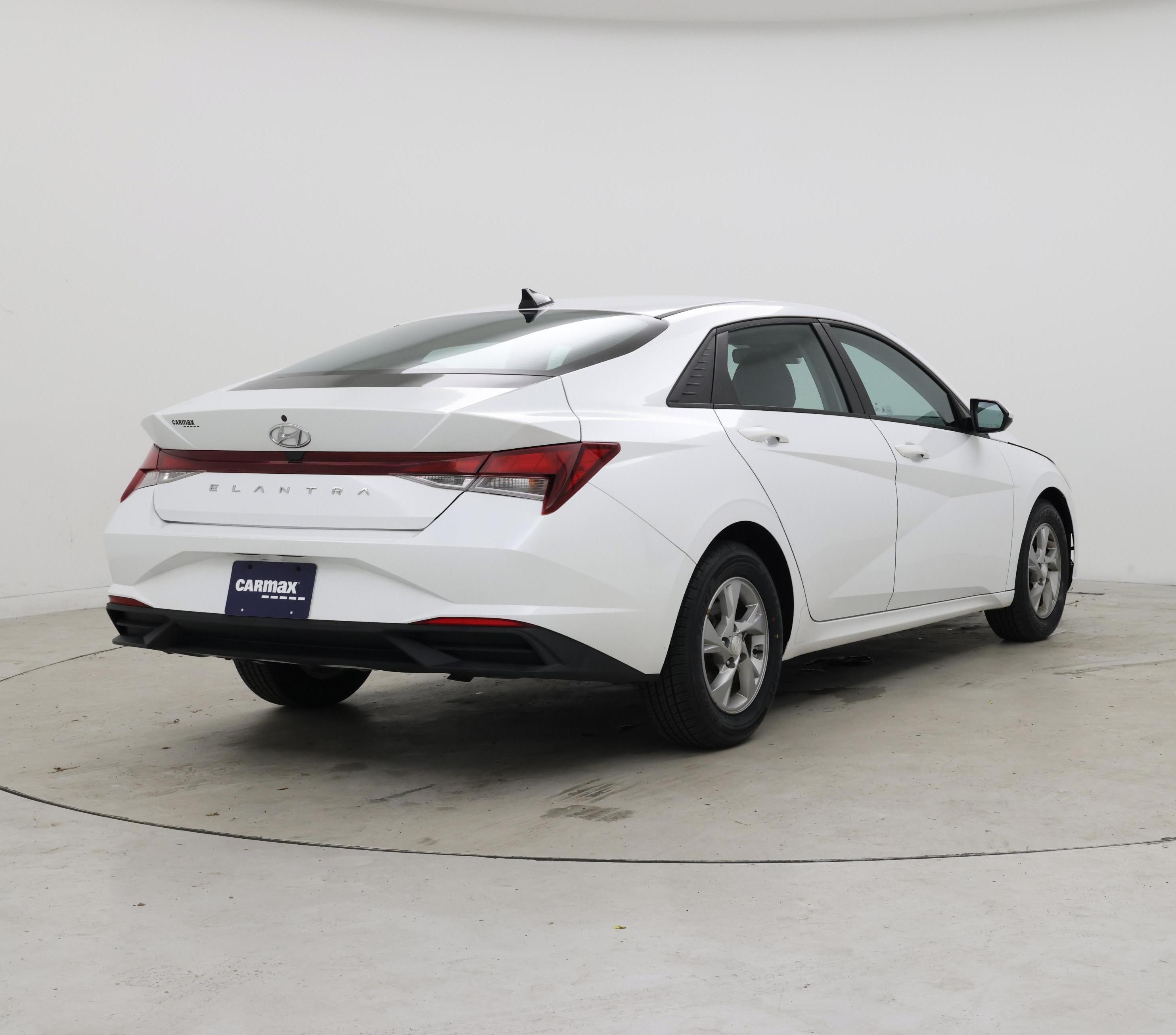 Thumbnail: 2021 Hyundai Elantra - 8