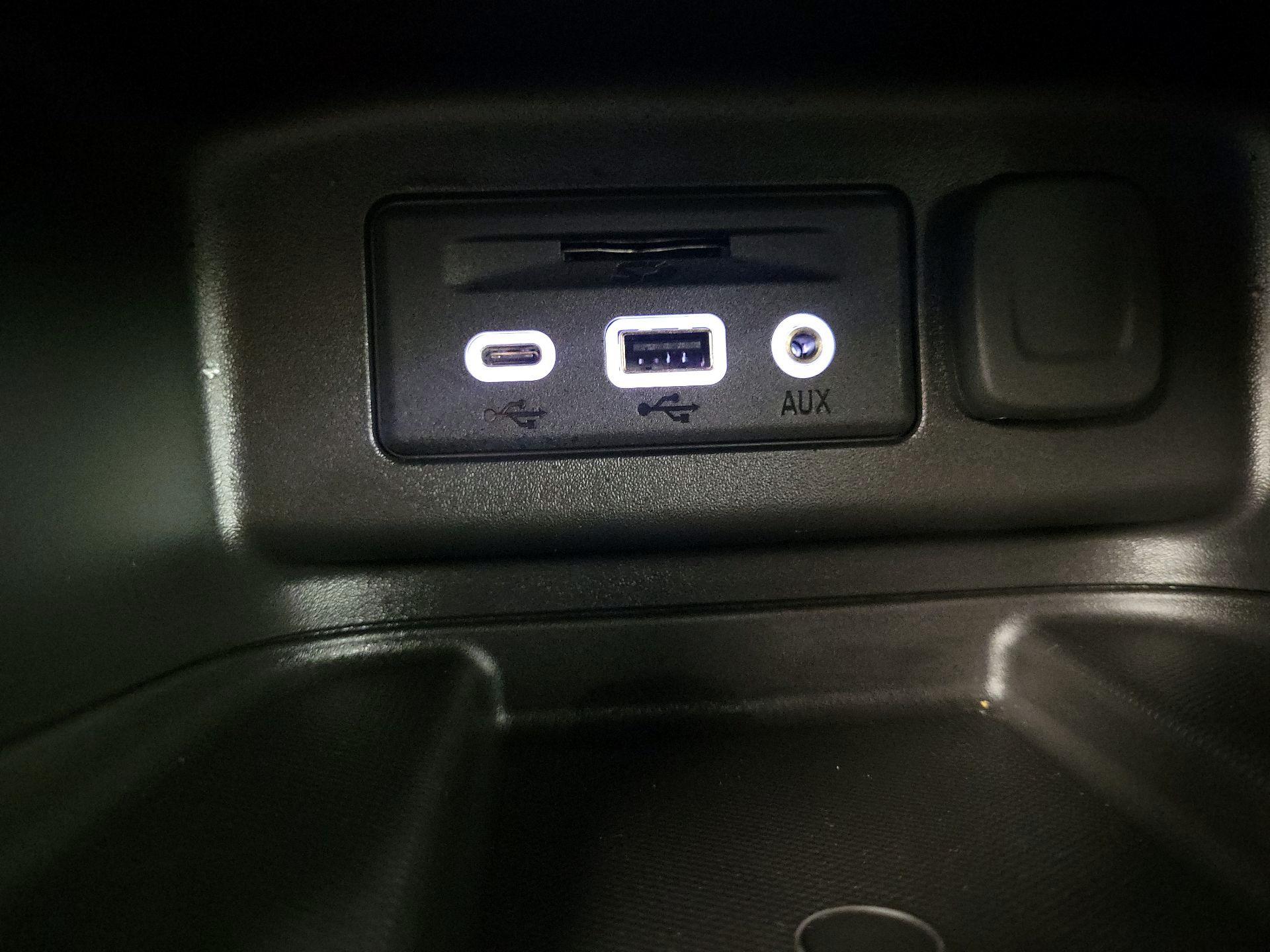 Thumbnail: 2023 Chevrolet Equinox - 15