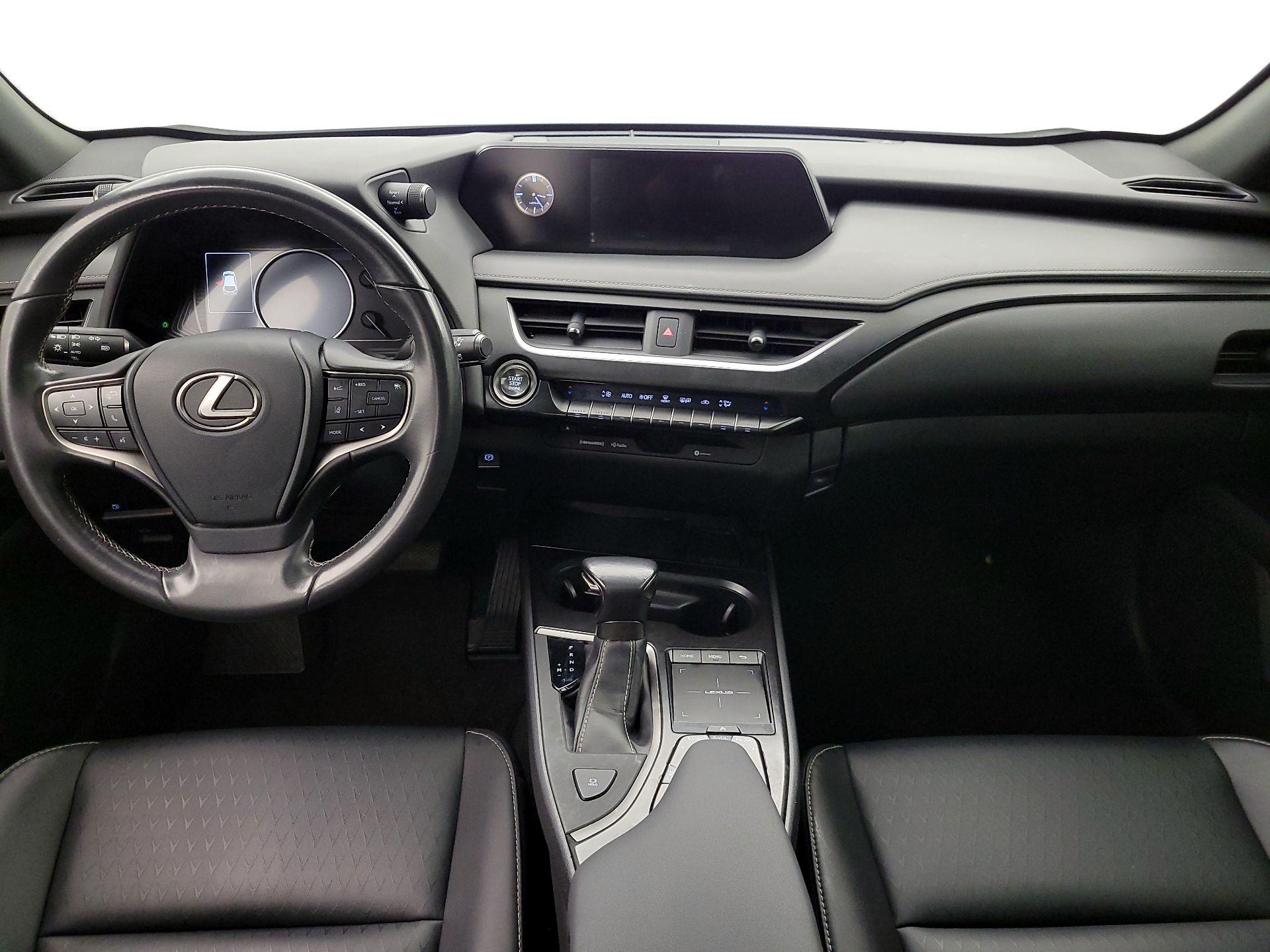 Thumbnail: 2020 Lexus UX - 9