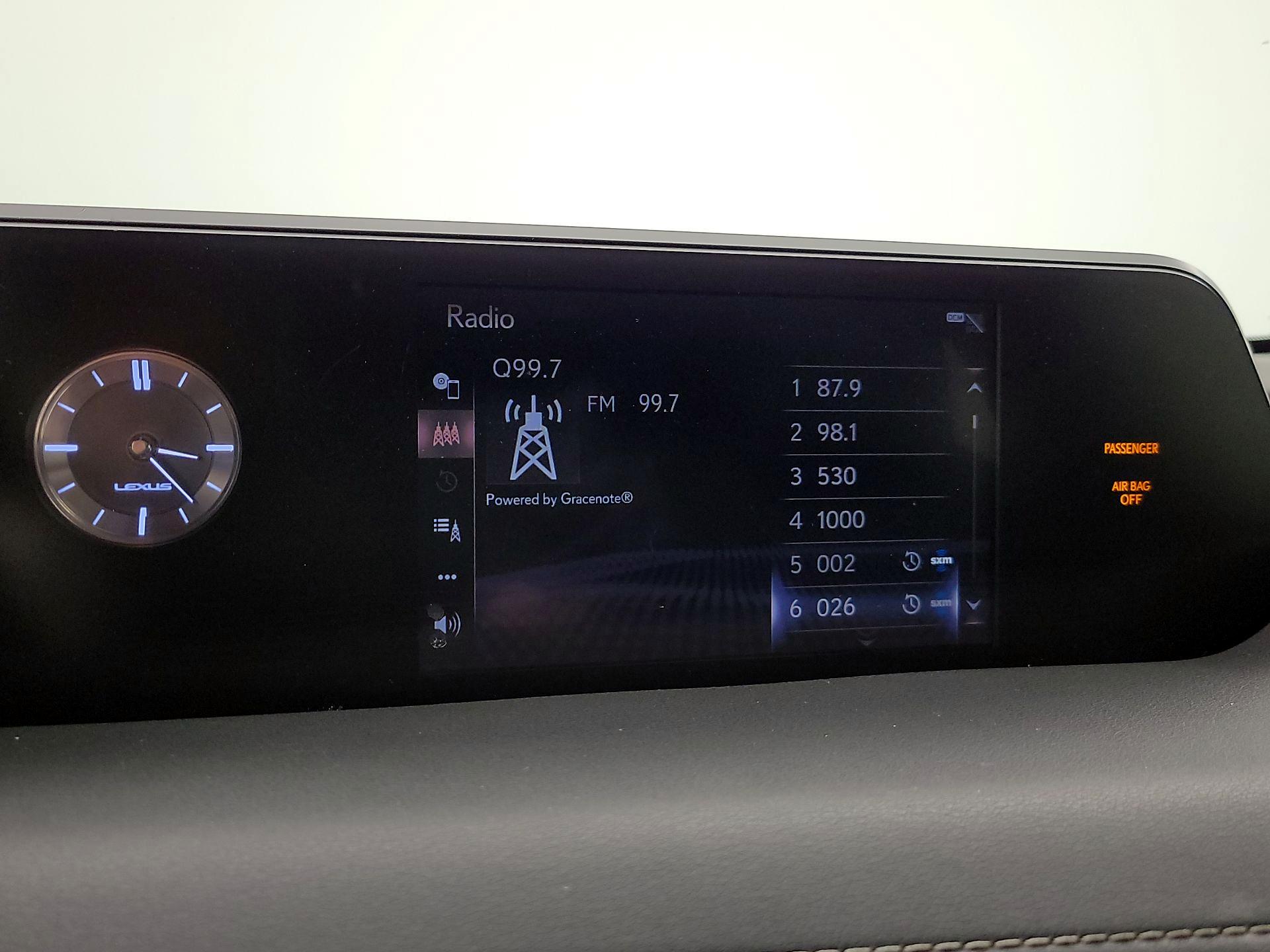 Thumbnail: 2020 Lexus UX - 15