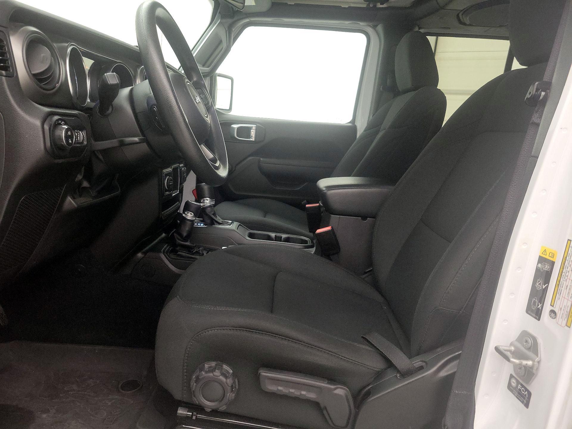 Thumbnail: 2022 Jeep Gladiator - 11