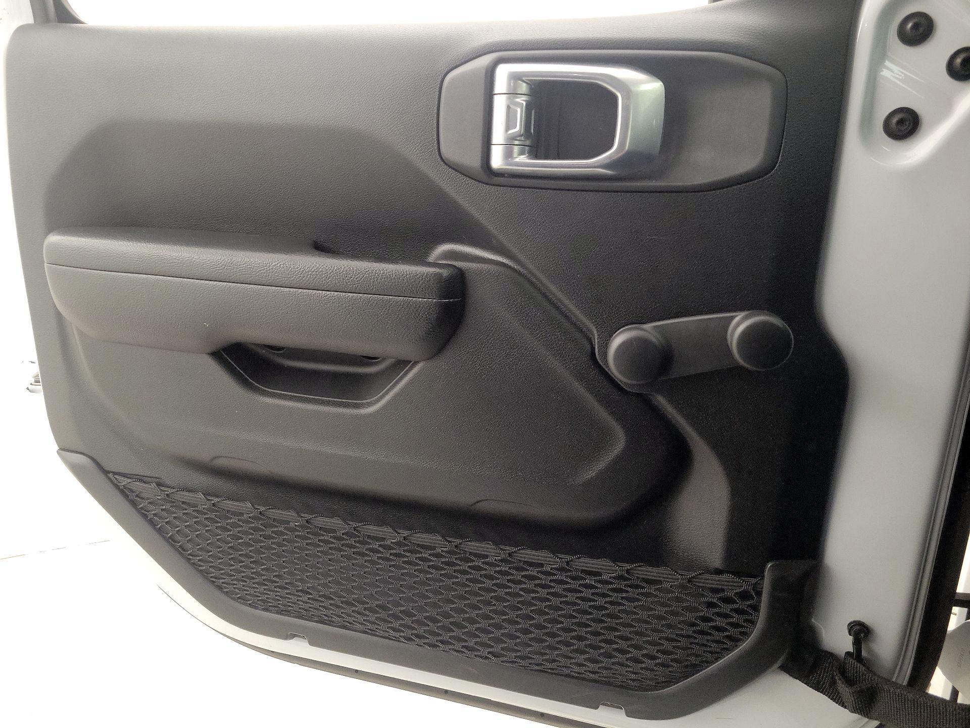 Thumbnail: 2022 Jeep Gladiator - 12