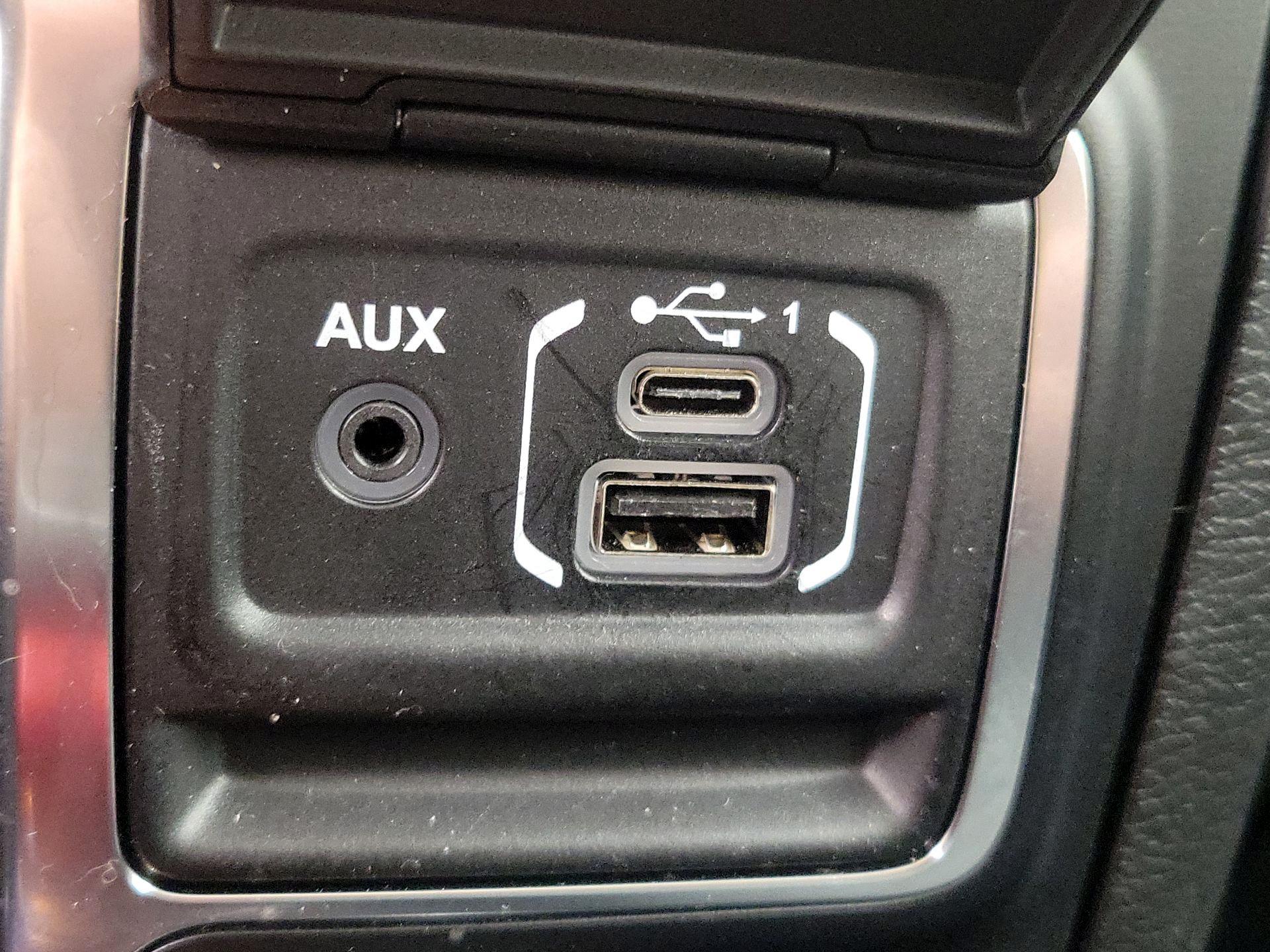 Thumbnail: 2022 Jeep Gladiator - 18