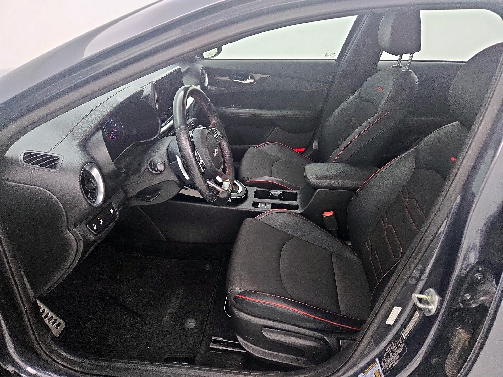 Thumbnail: 2023 Kia Forte - 11