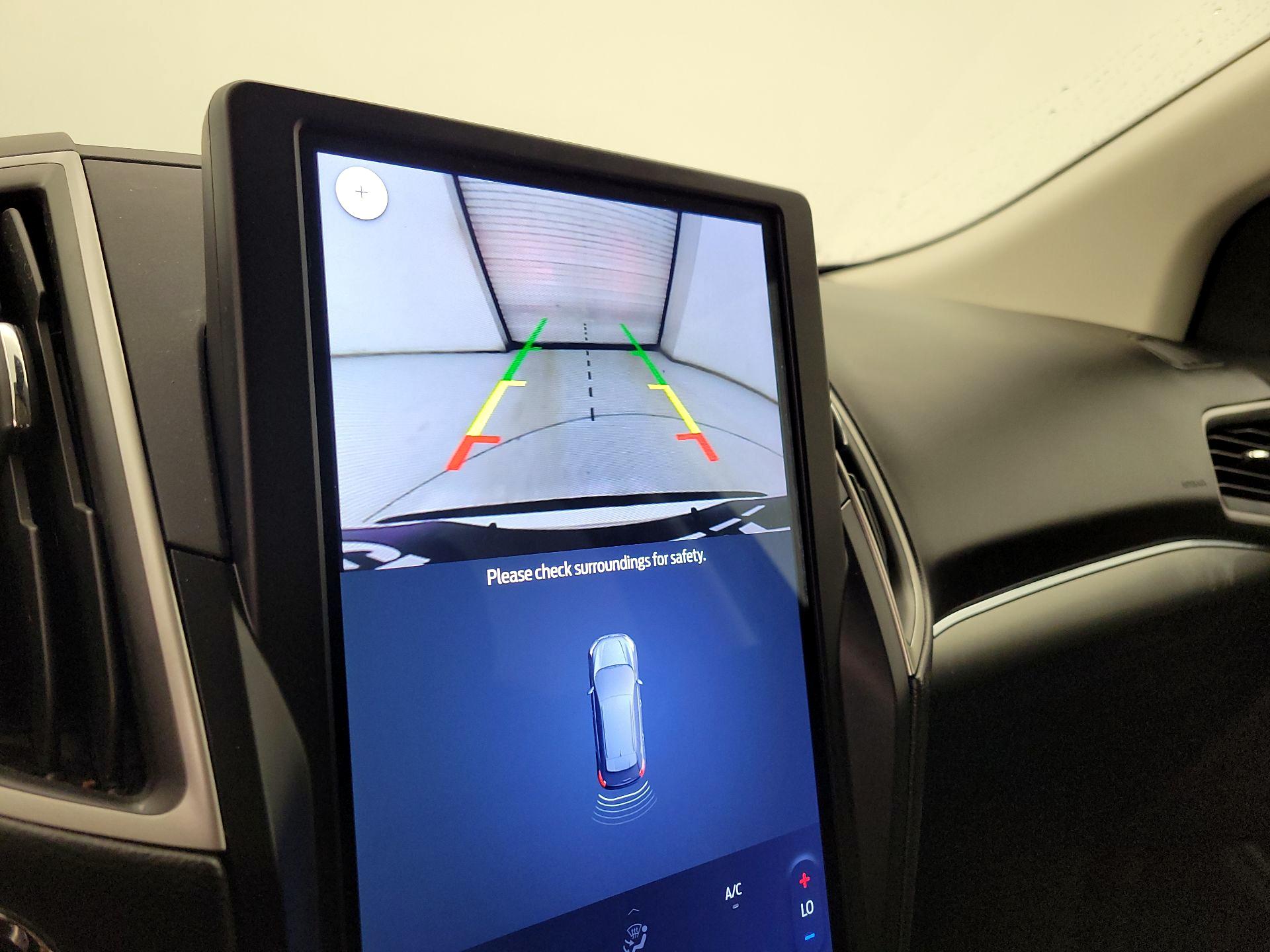 Thumbnail: 2022 Ford Edge - 14