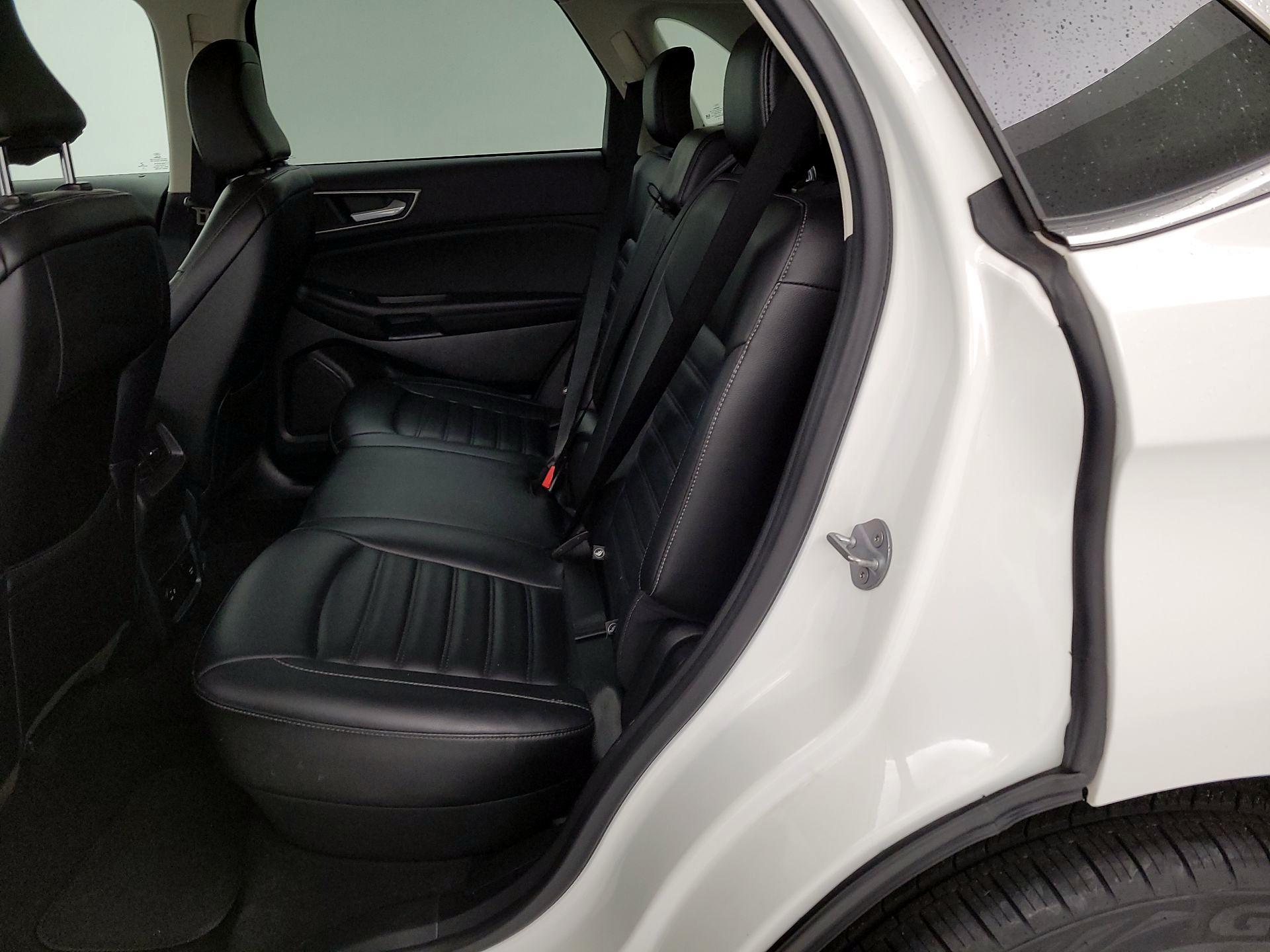 Thumbnail: 2022 Ford Edge - 19