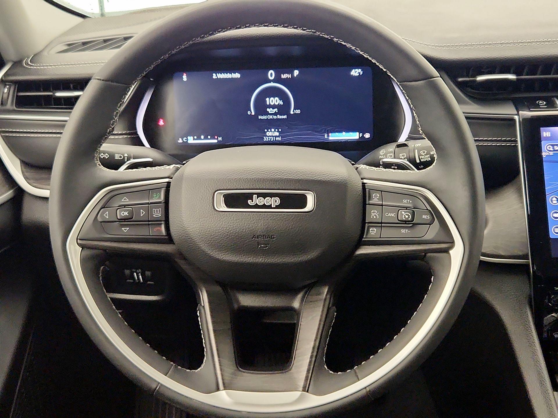 Thumbnail: 2023 Jeep Grand Cherokee - 10