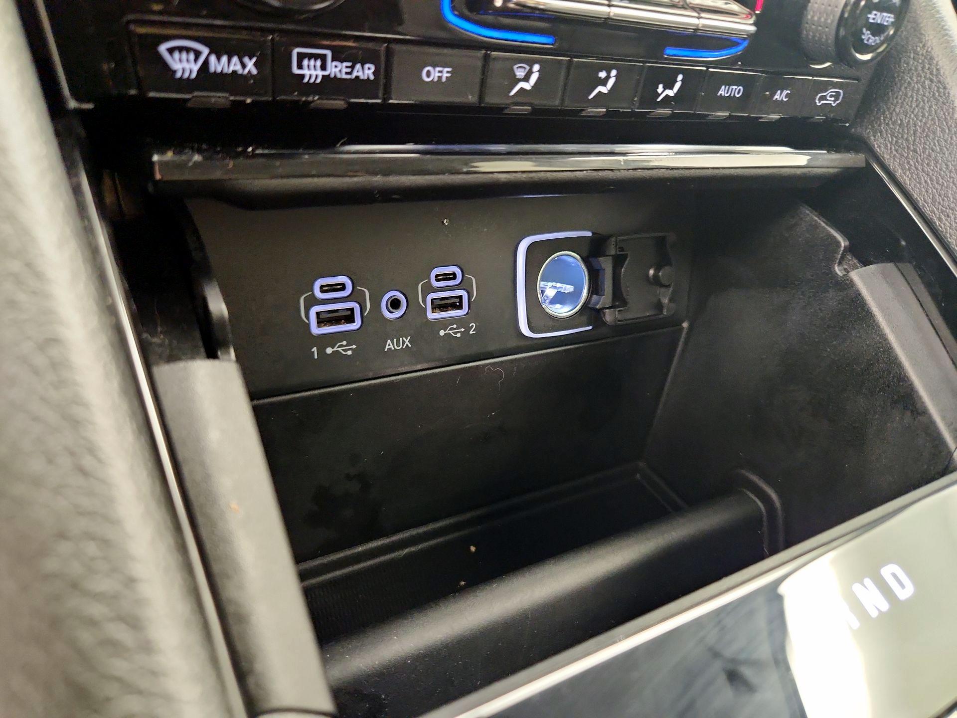 Thumbnail: 2023 Jeep Grand Cherokee - 19