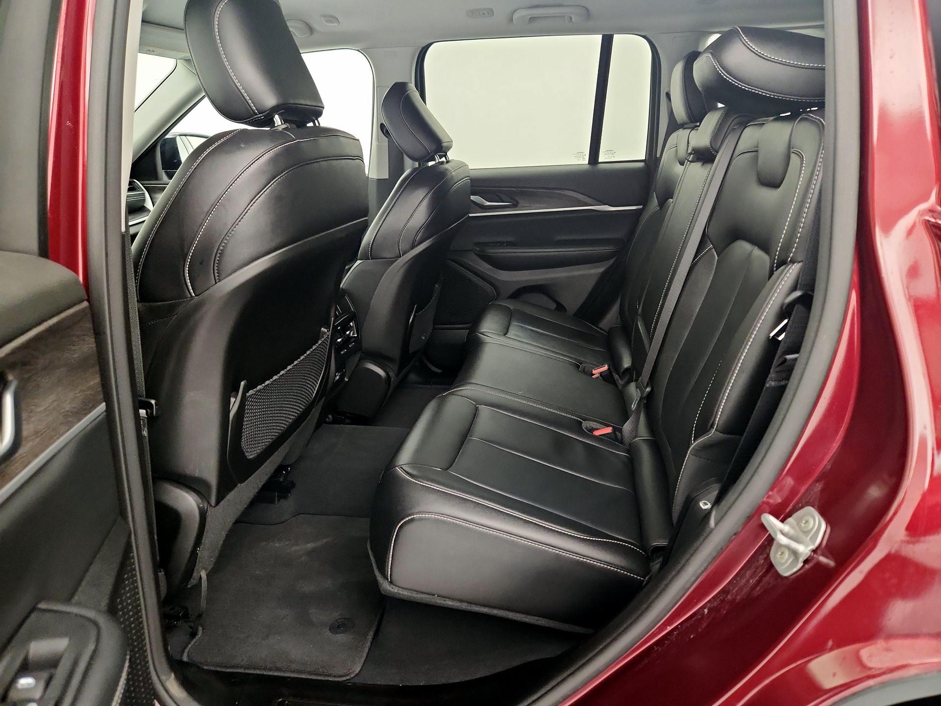 Thumbnail: 2023 Jeep Grand Cherokee - 20