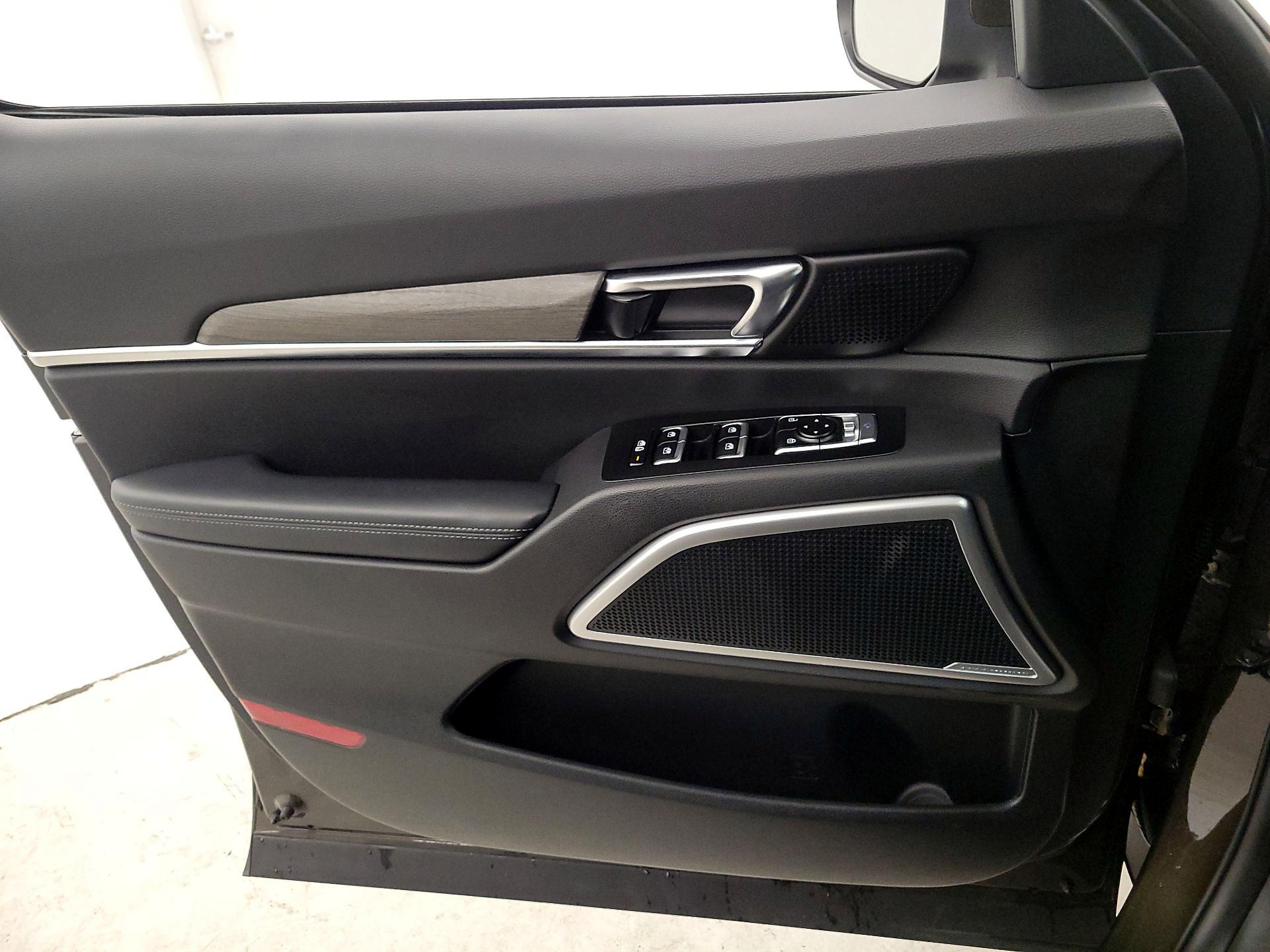 Thumbnail: 2022 Kia Telluride - 12