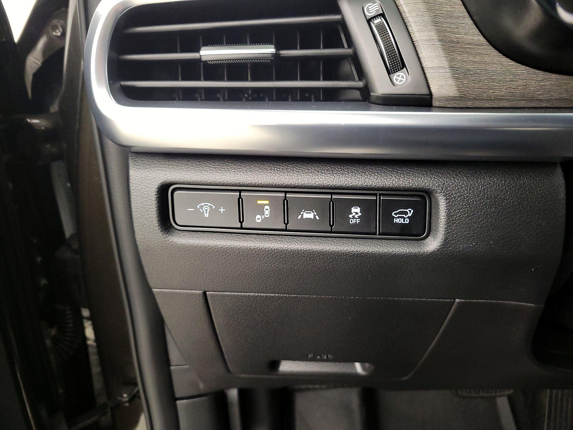 Thumbnail: 2022 Kia Telluride - 13