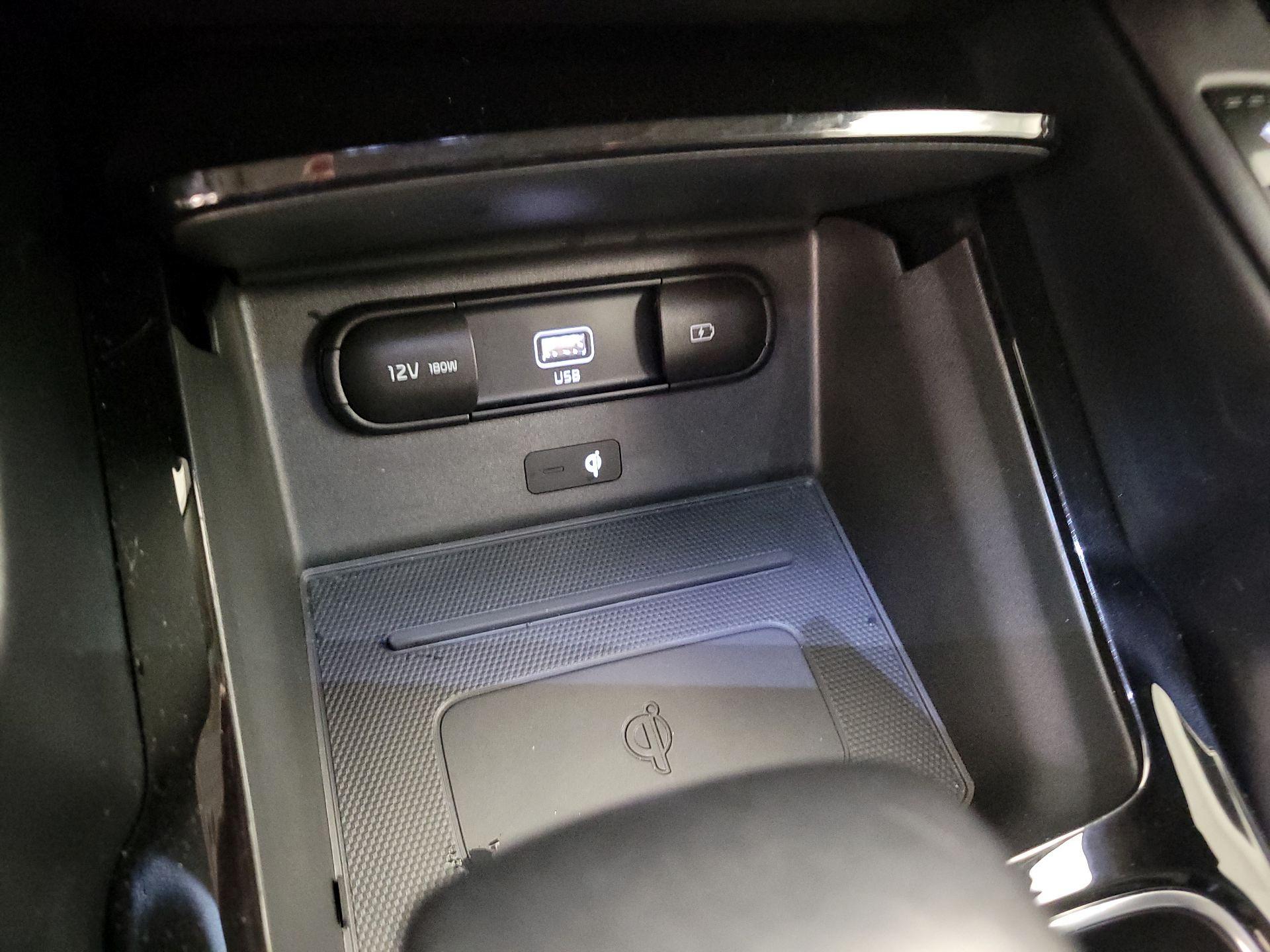 Thumbnail: 2022 Kia Telluride - 19