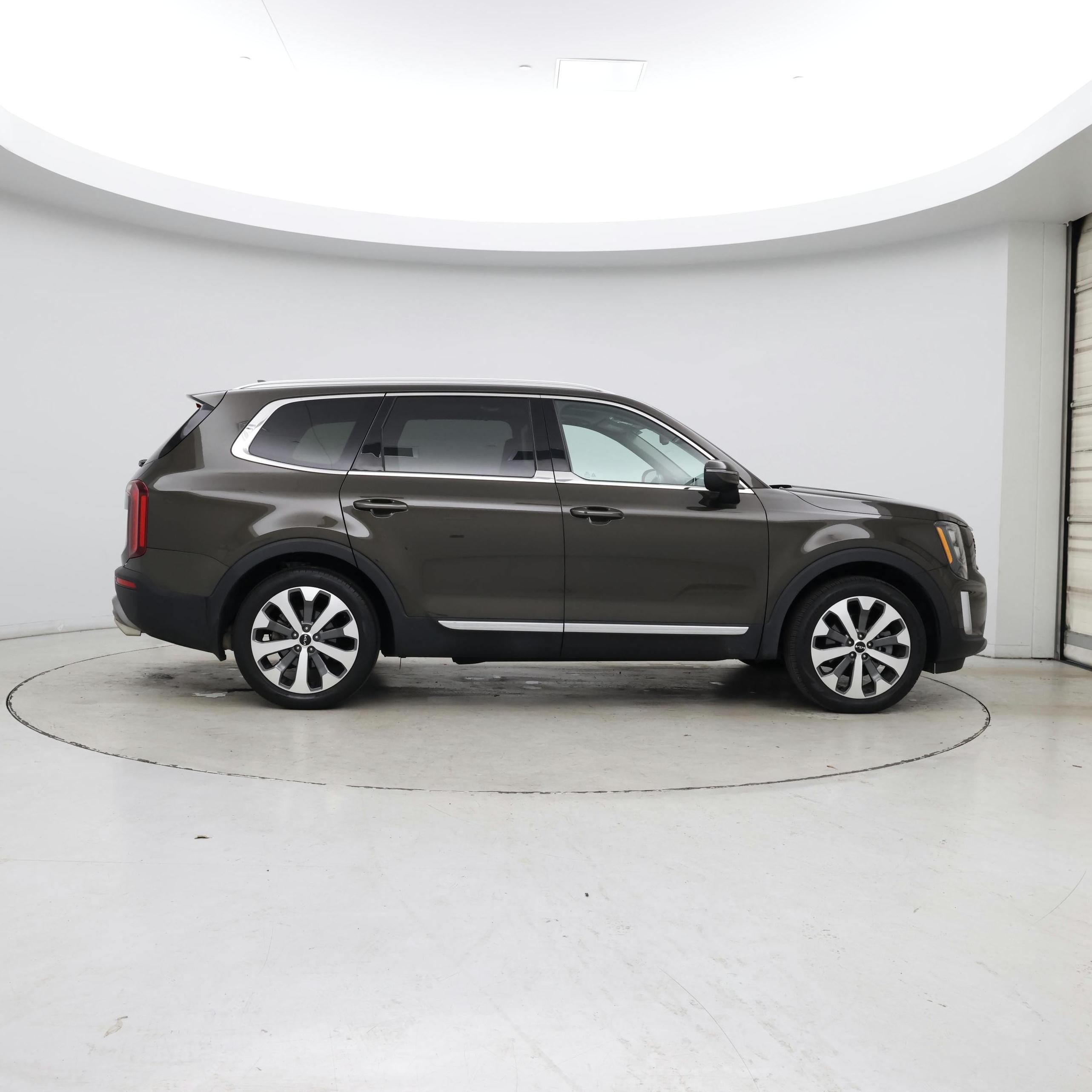 Thumbnail: 2022 Kia Telluride - 7