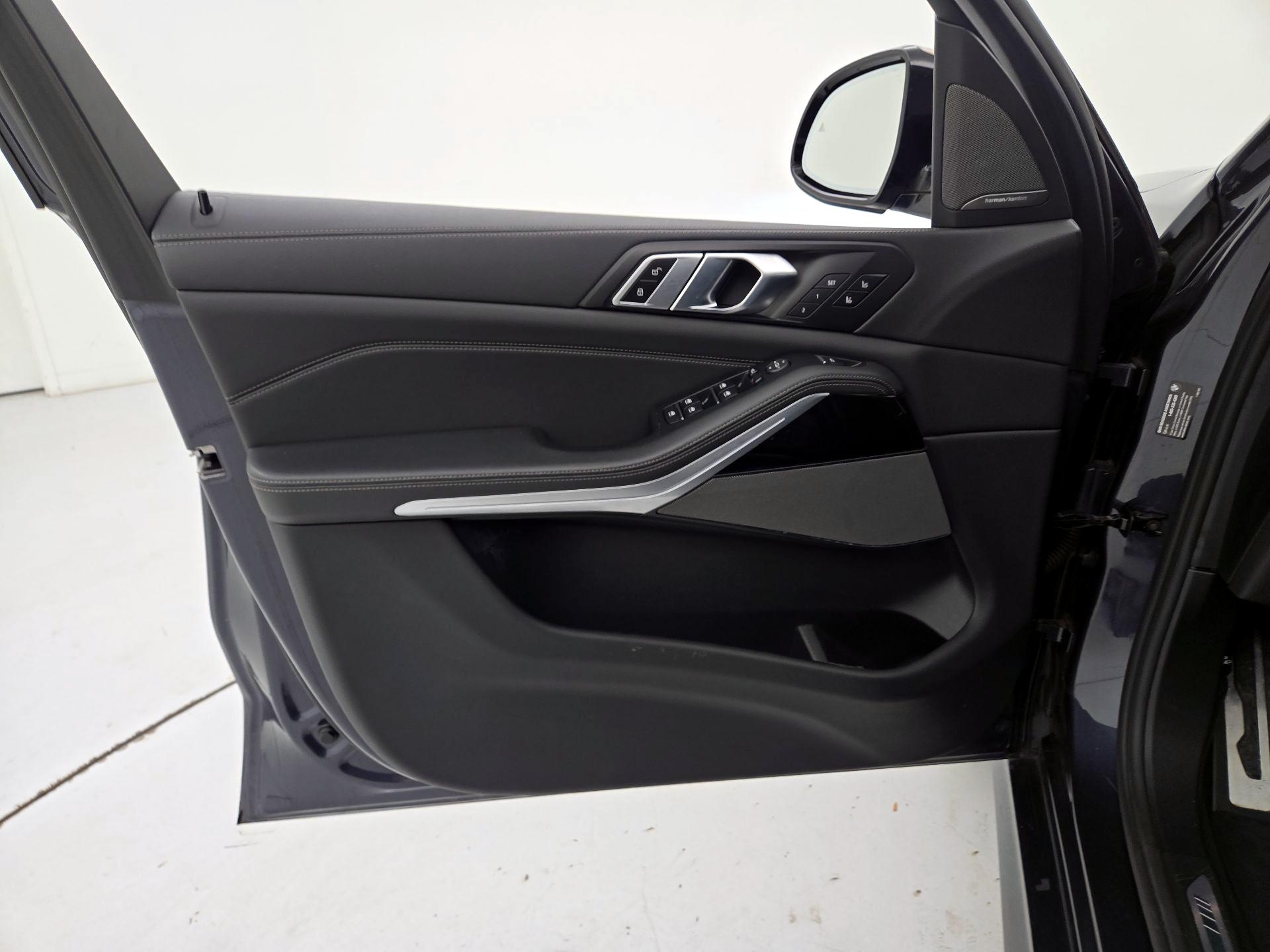 Thumbnail: 2020 BMW X5 - 12