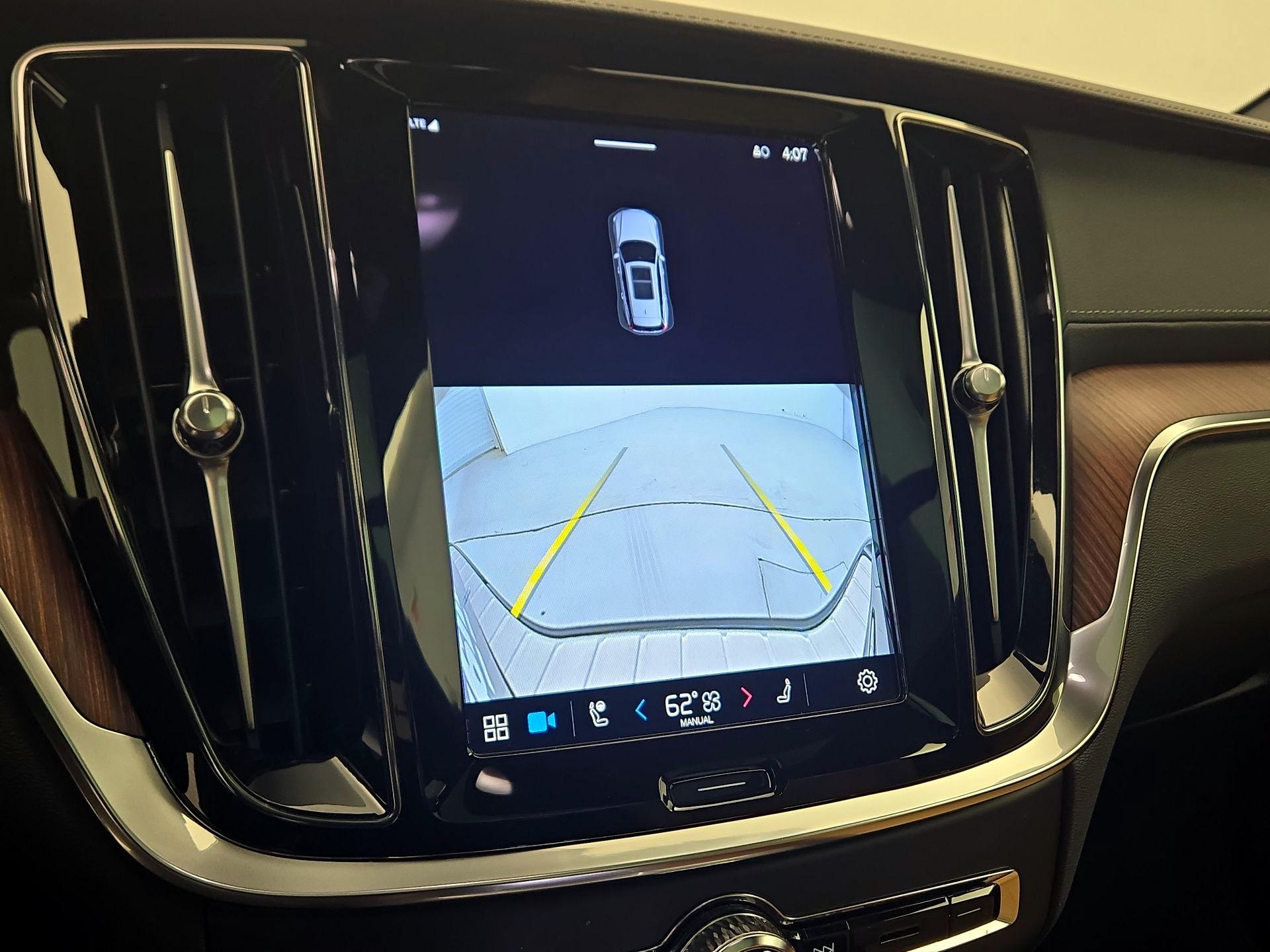 Thumbnail: 2023 Volvo S60 - 14