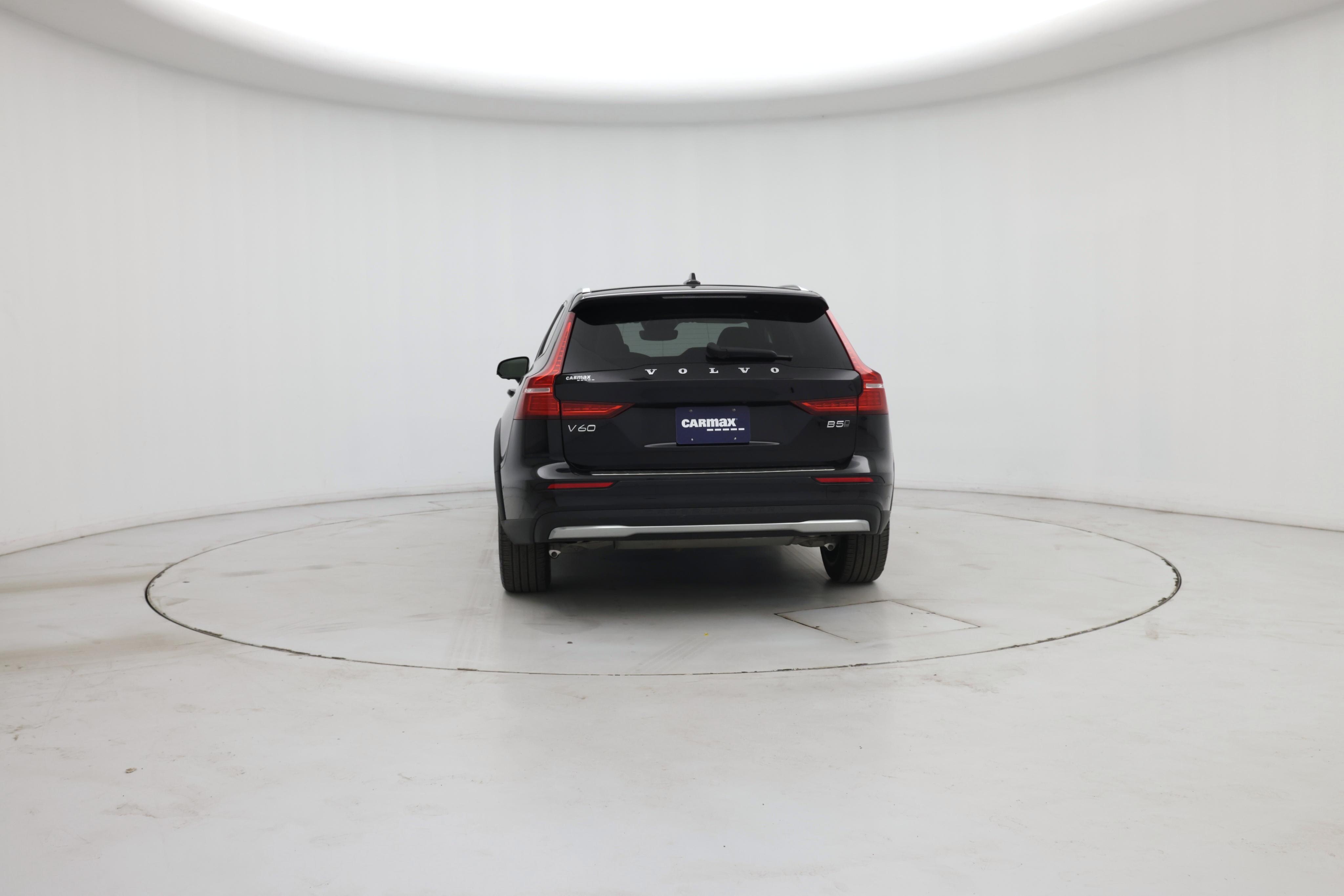 Thumbnail: 2023 Volvo S60 - 6