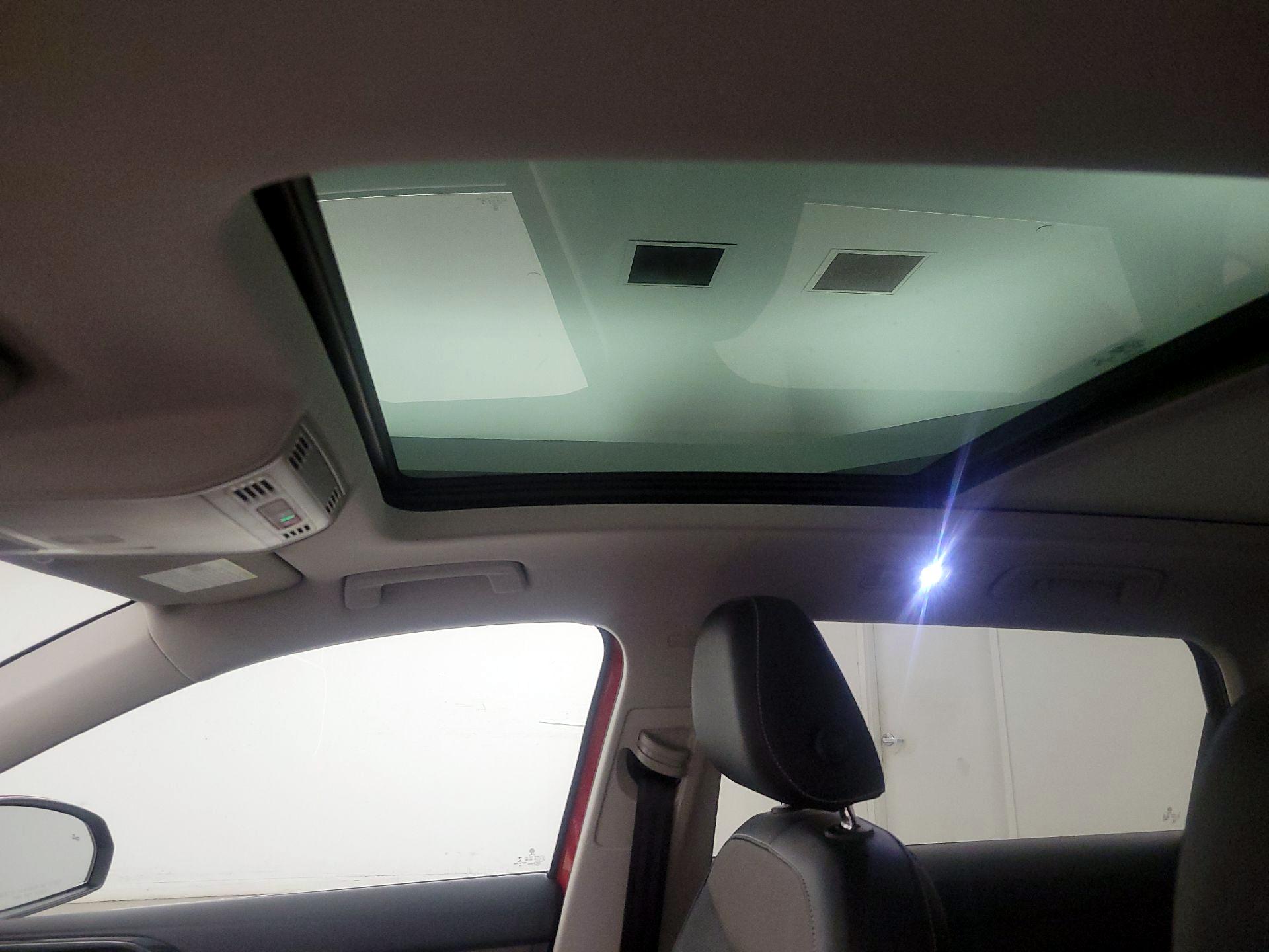 Thumbnail: 2022 Volkswagen Taos - 19