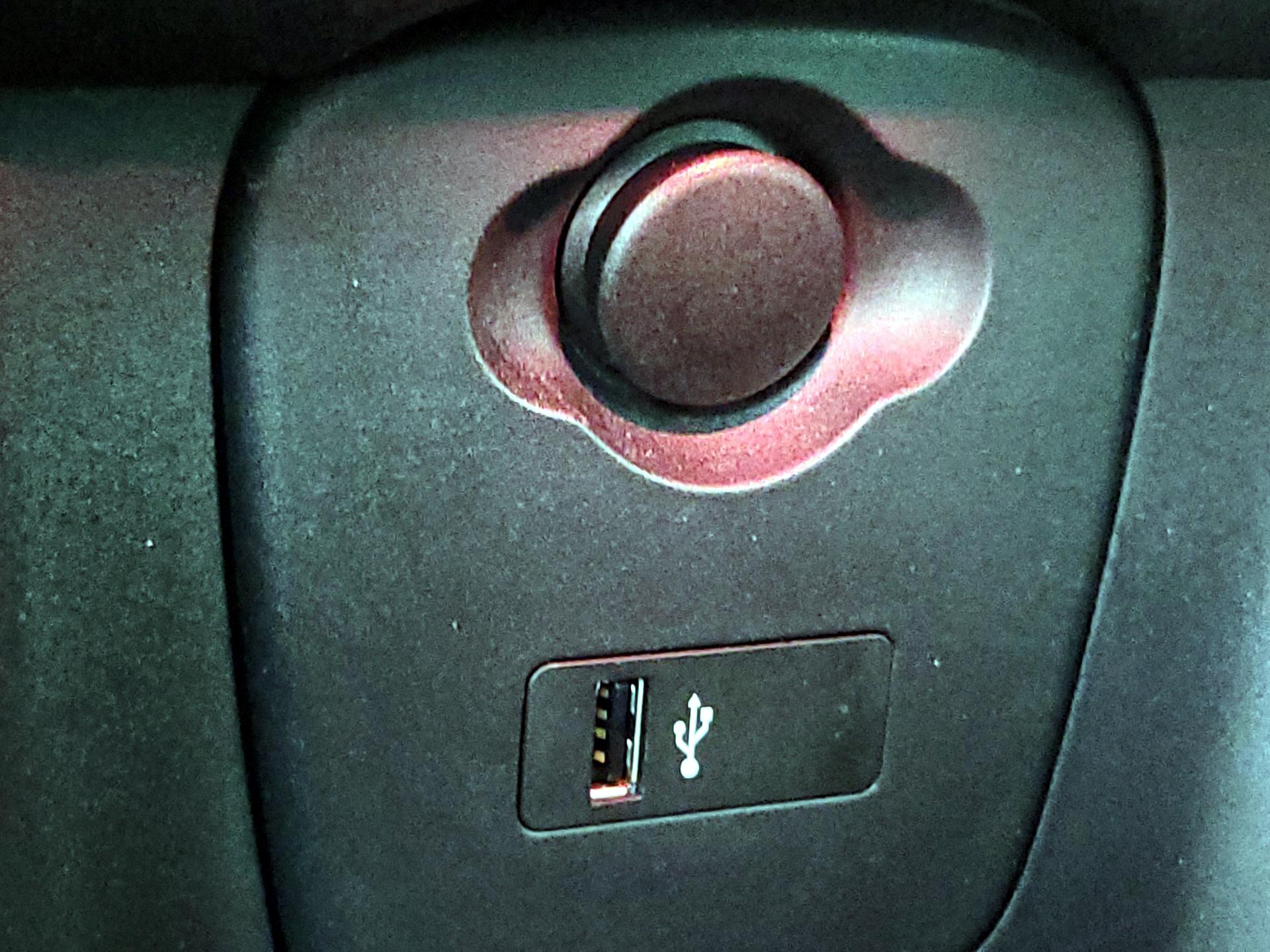 Thumbnail: 2019 MINI Cooper Hardtop - 18