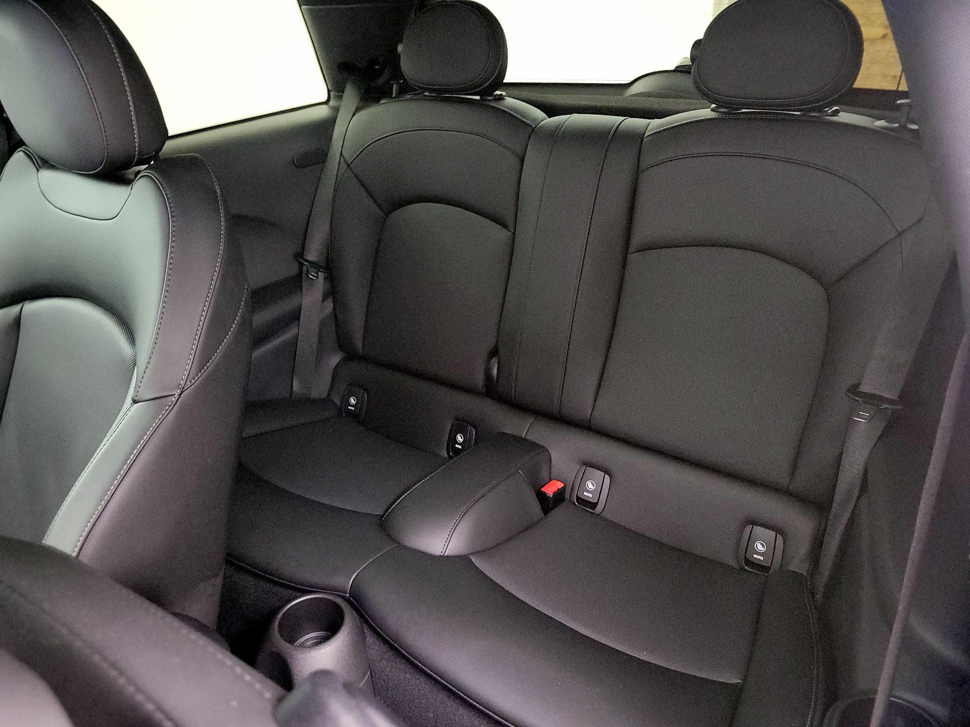 Thumbnail: 2019 MINI Cooper Hardtop - 20