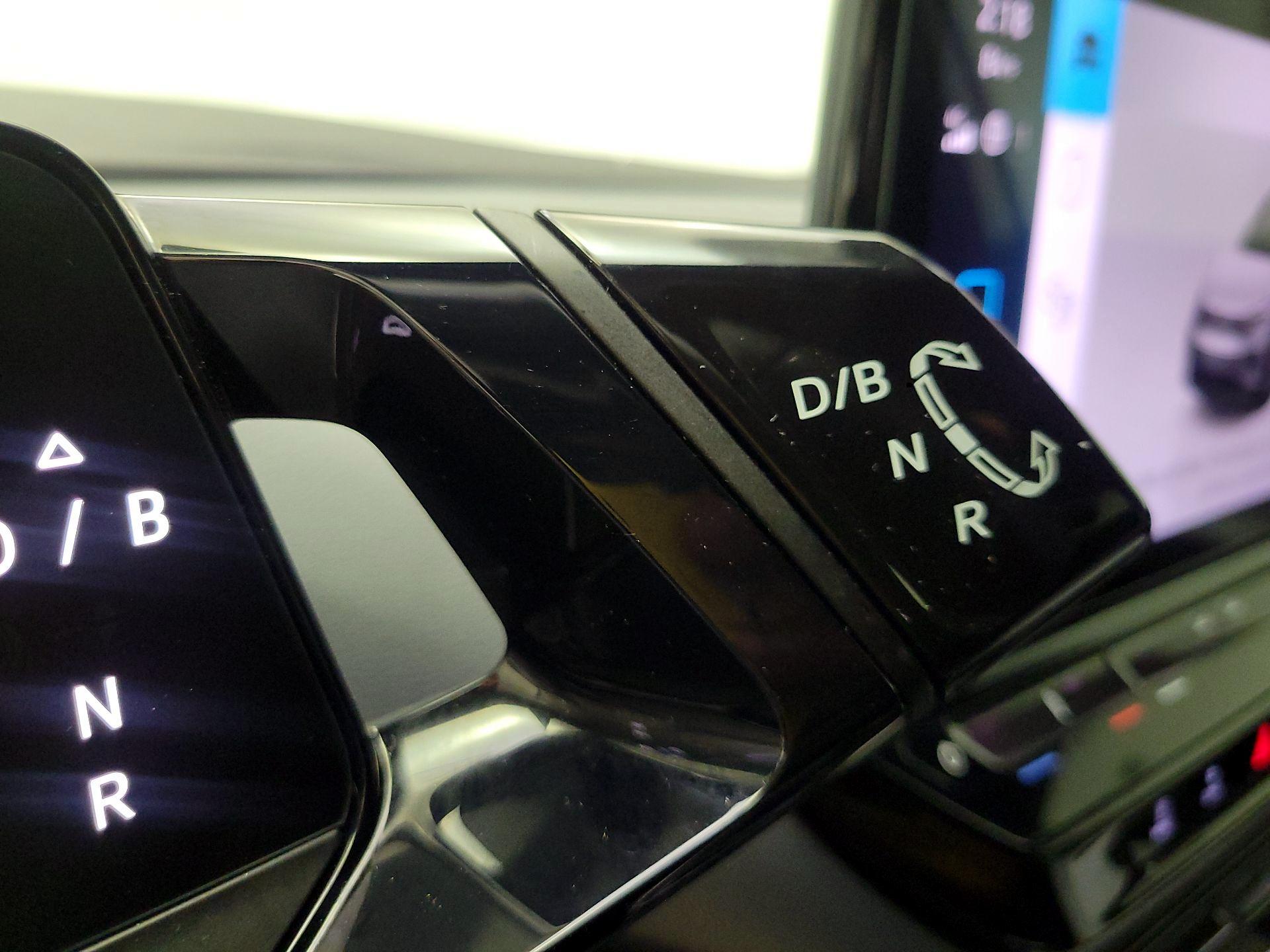 Thumbnail: 2023 Volkswagen ID.4 - 17