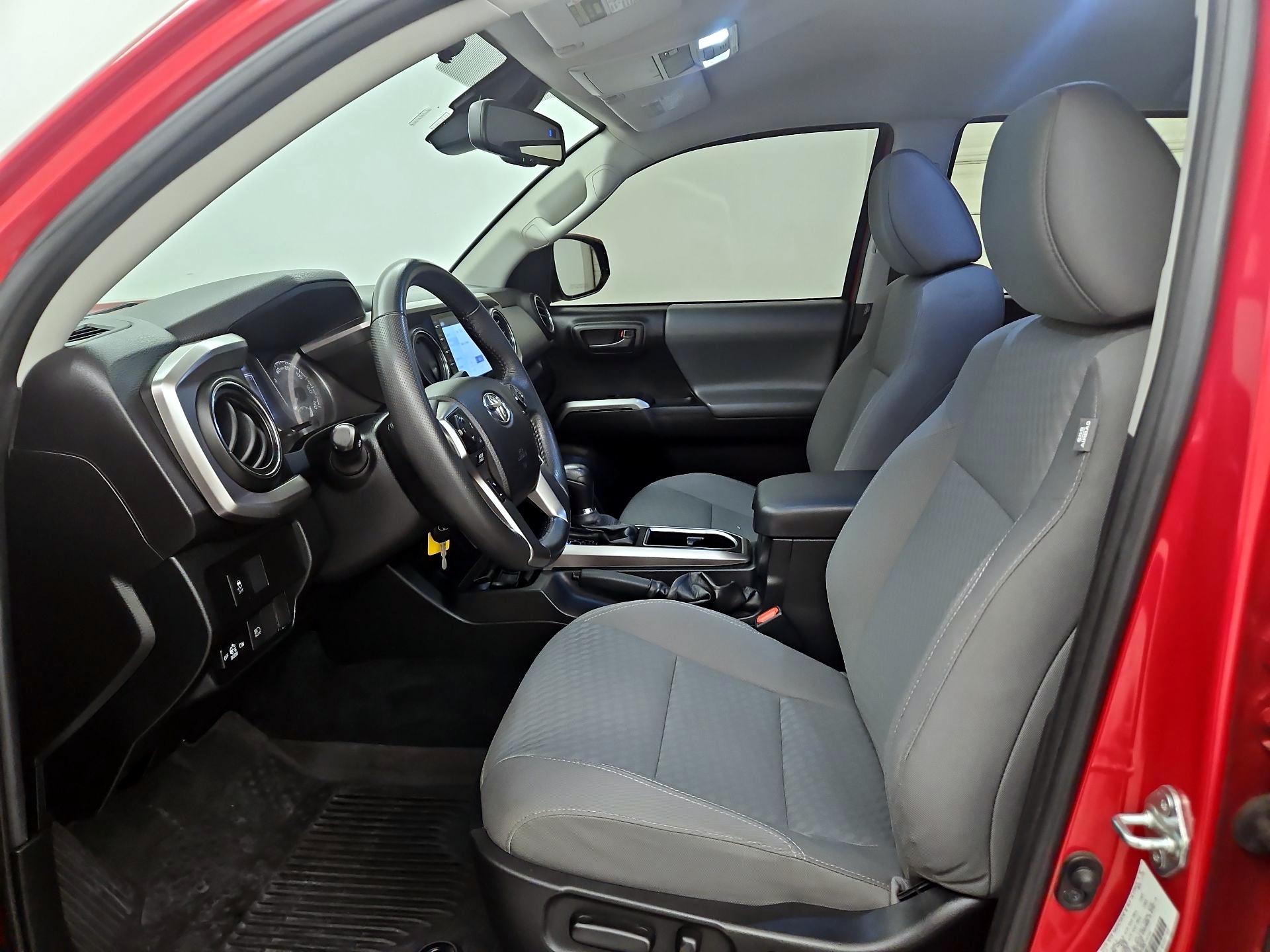 Thumbnail: 2022 Toyota Tacoma - 11