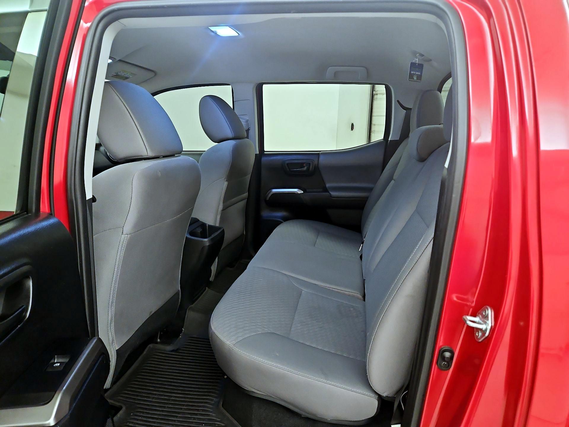 Thumbnail: 2022 Toyota Tacoma - 19