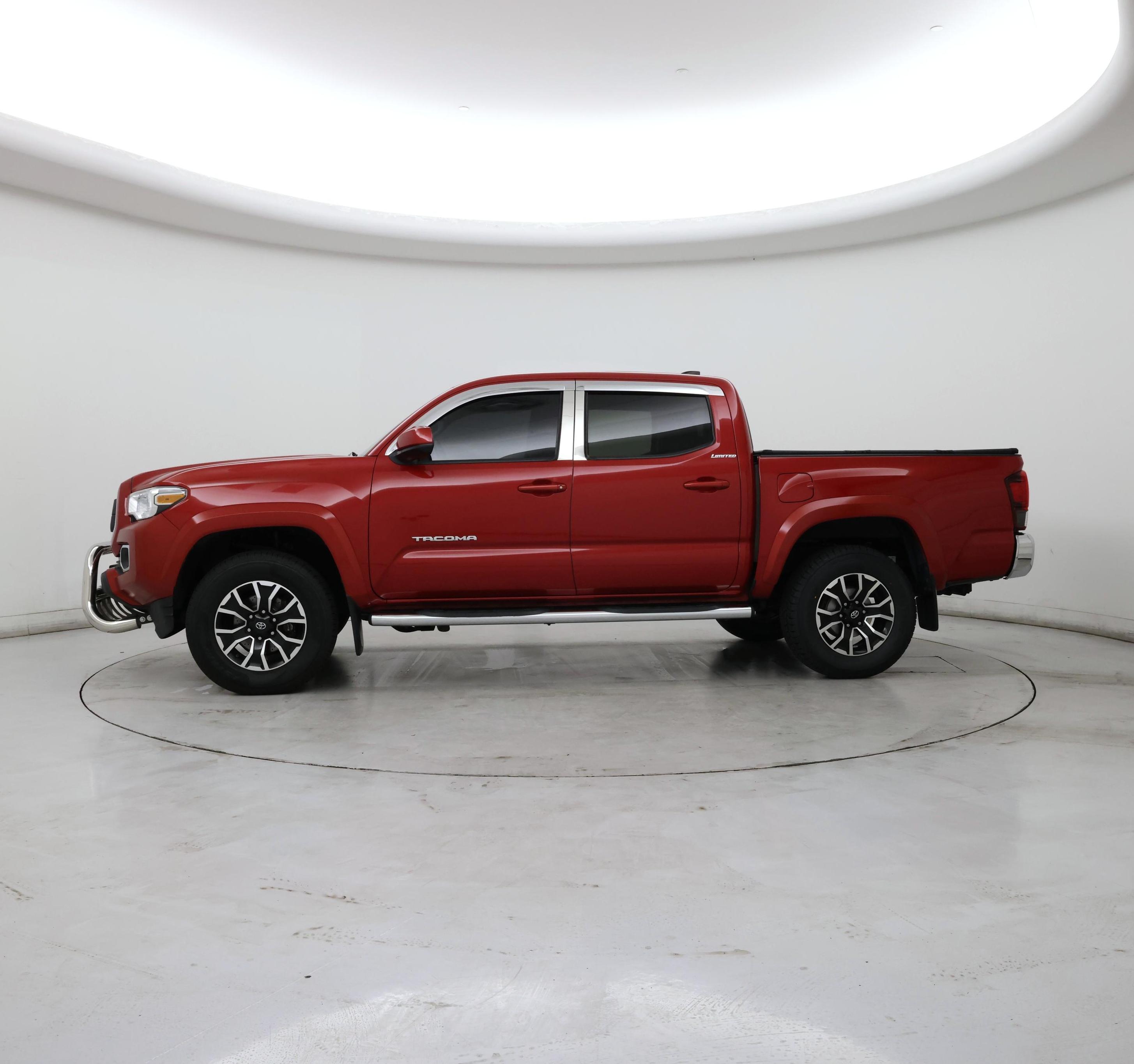Thumbnail: 2022 Toyota Tacoma - 3