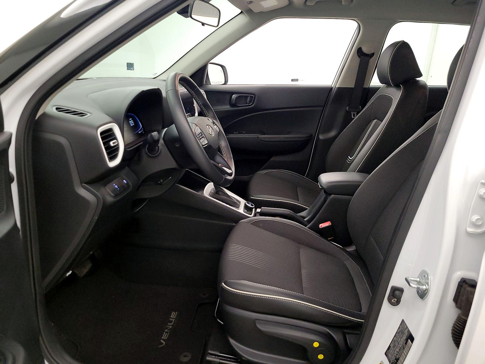 Thumbnail: 2023 Hyundai Venue - 11