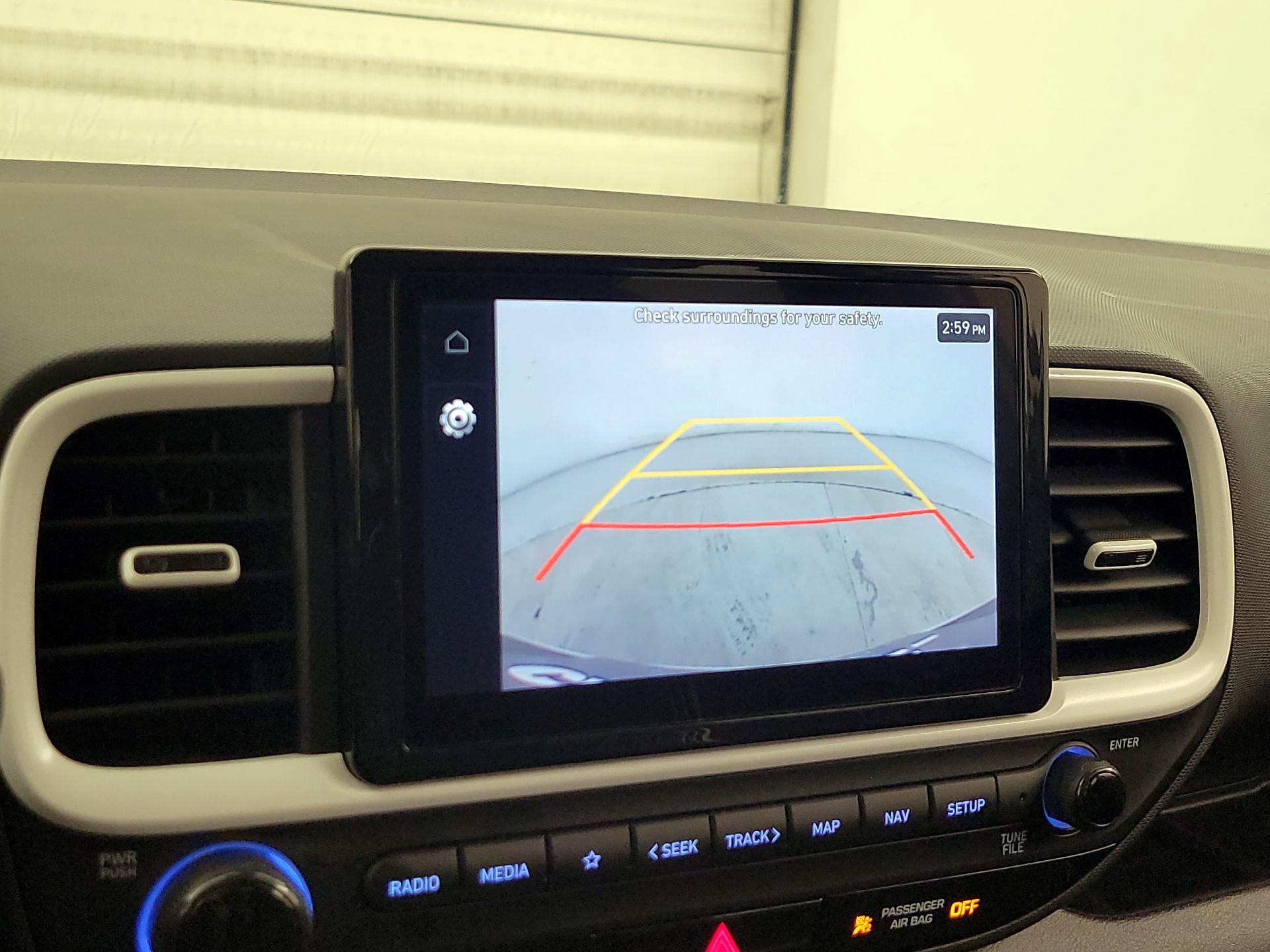 Thumbnail: 2023 Hyundai Venue - 15