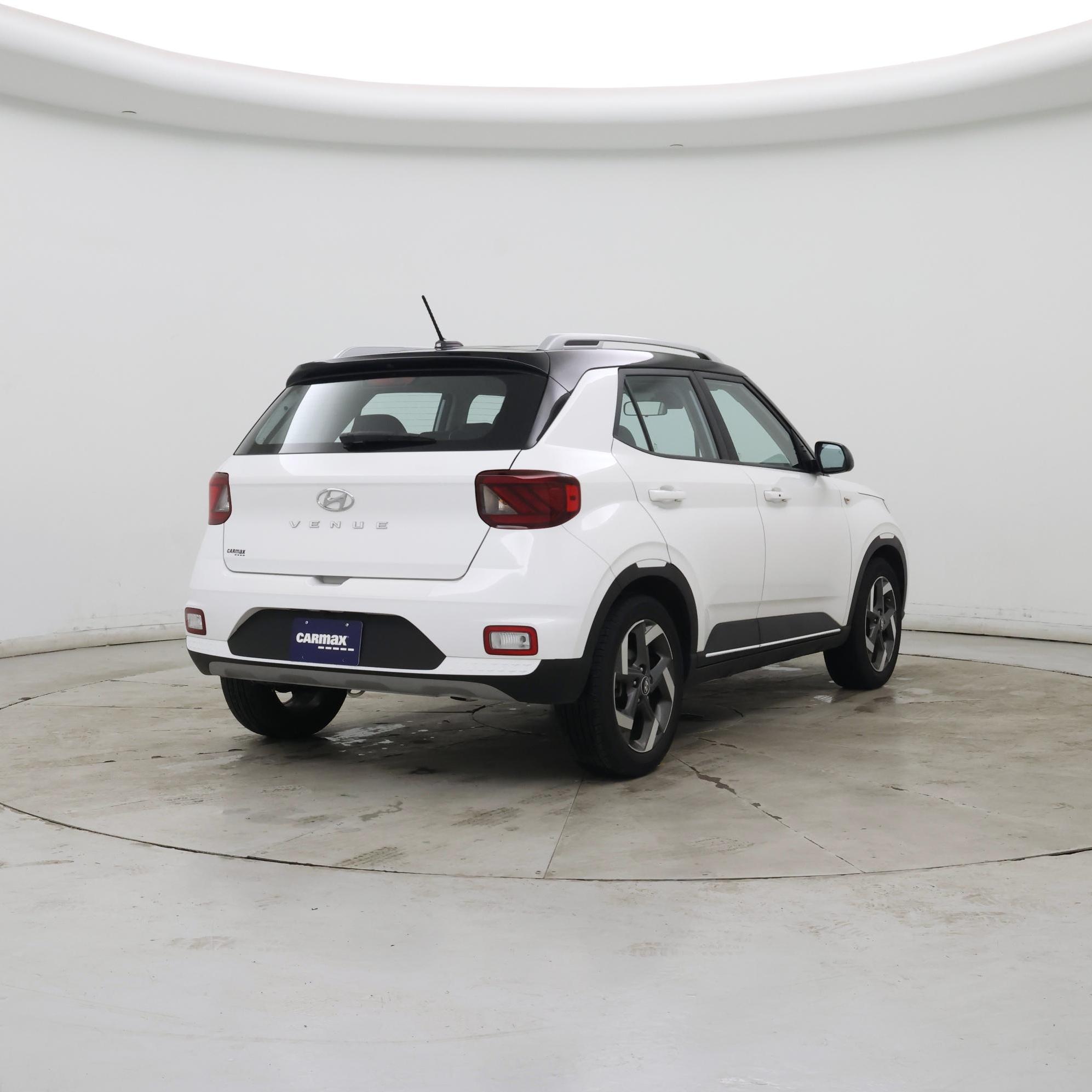 Thumbnail: 2023 Hyundai Venue - 8