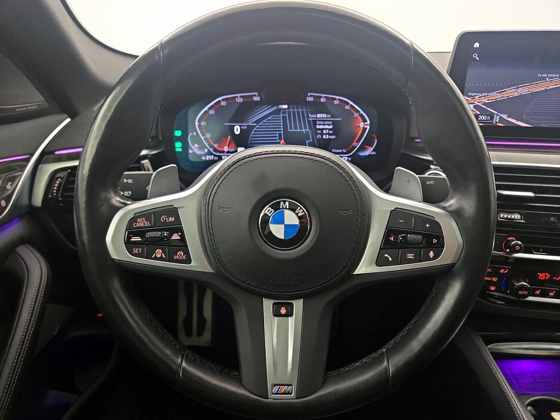 Thumbnail: 2023 BMW 5 Series - 10