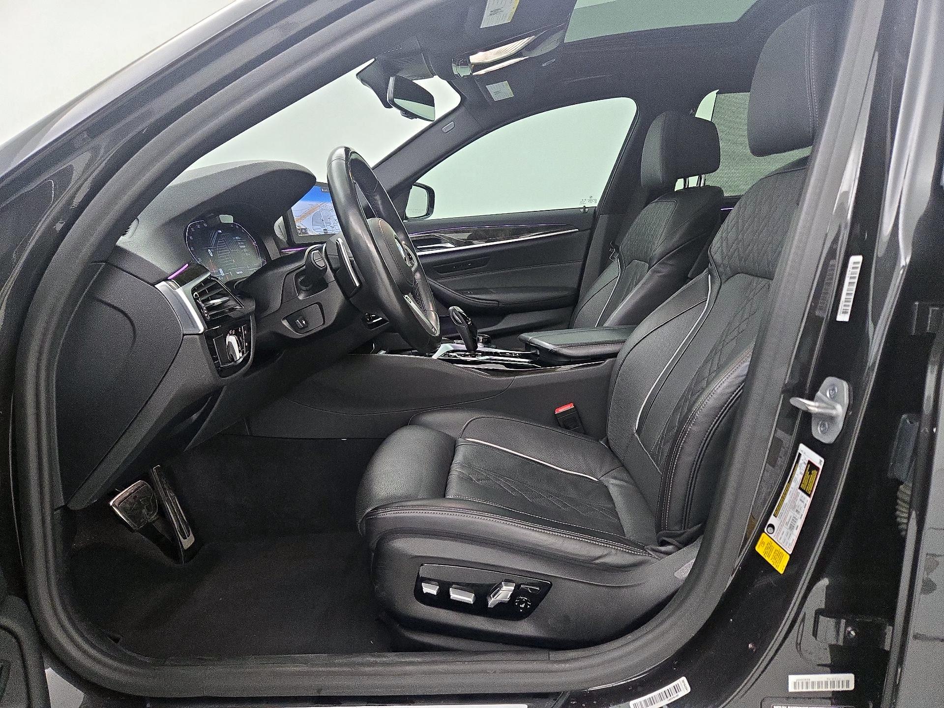 Thumbnail: 2023 BMW 5 Series - 11