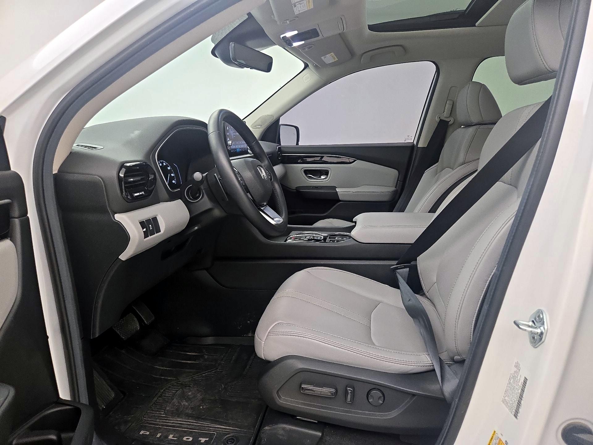 Thumbnail: 2025 Honda Pilot - 11