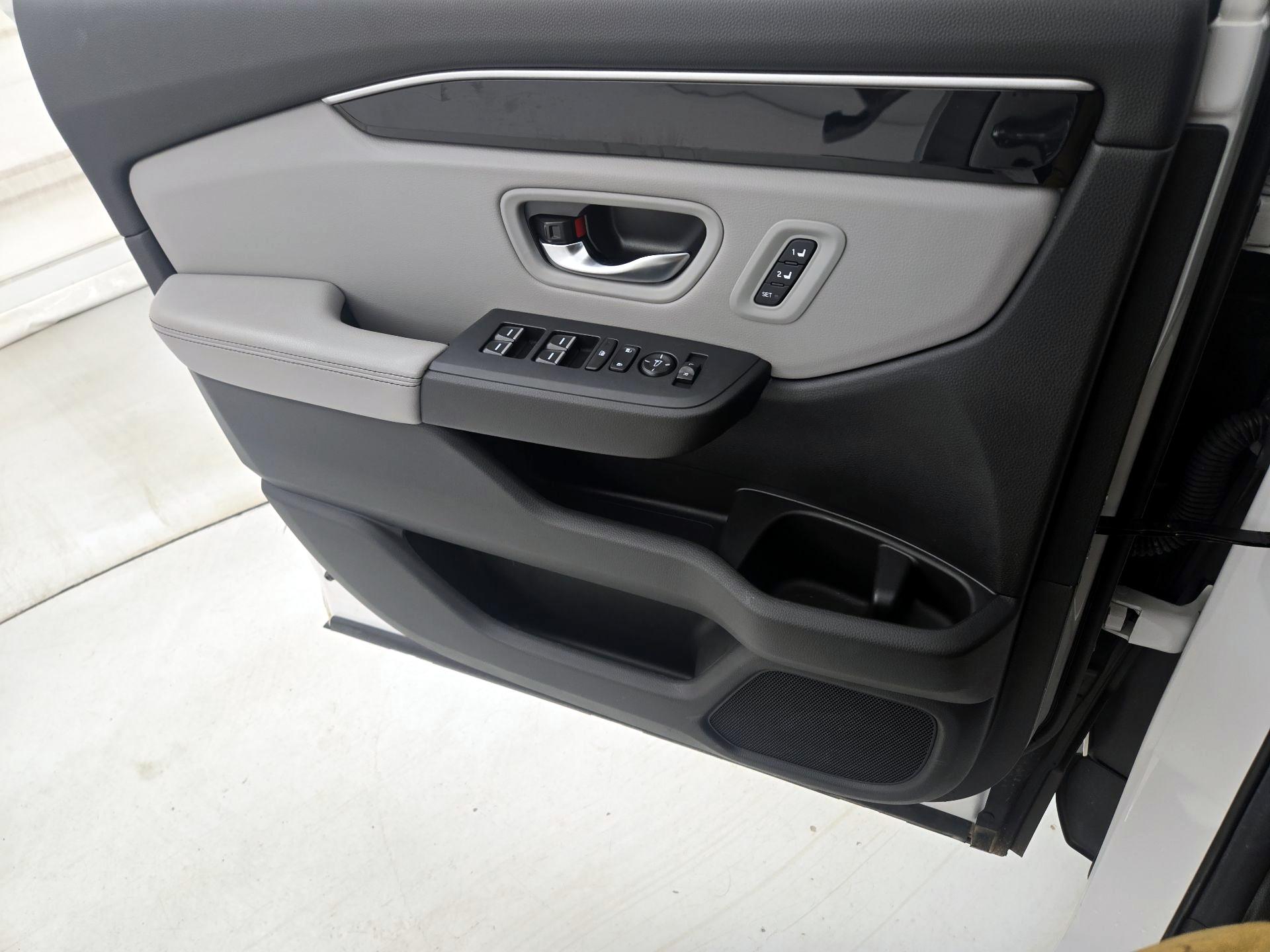 Thumbnail: 2025 Honda Pilot - 12