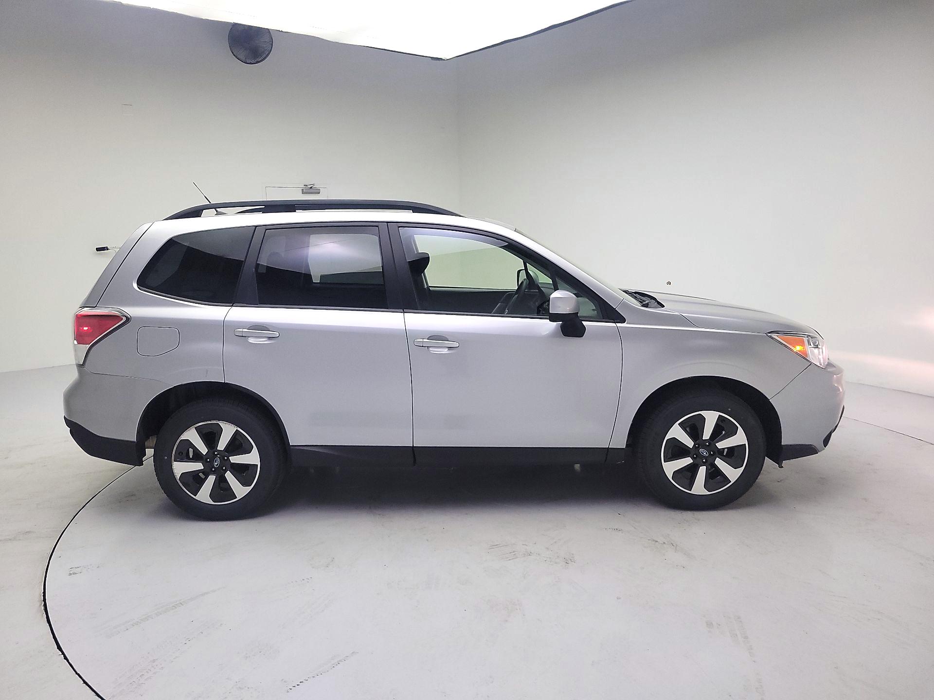 Thumbnail: 2014 Subaru Forester - 4