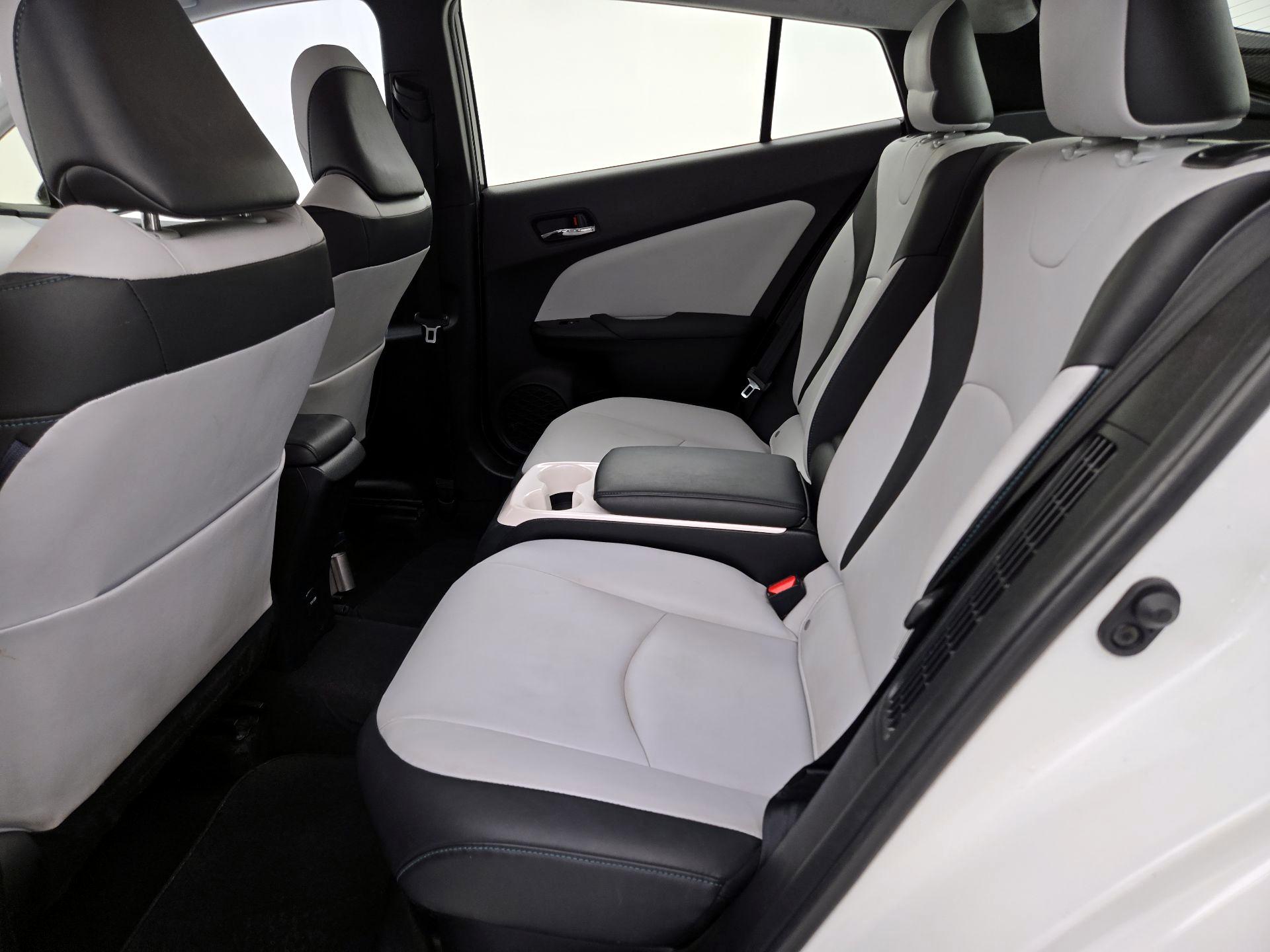 Thumbnail: 2017 Toyota Prius Prime - 20