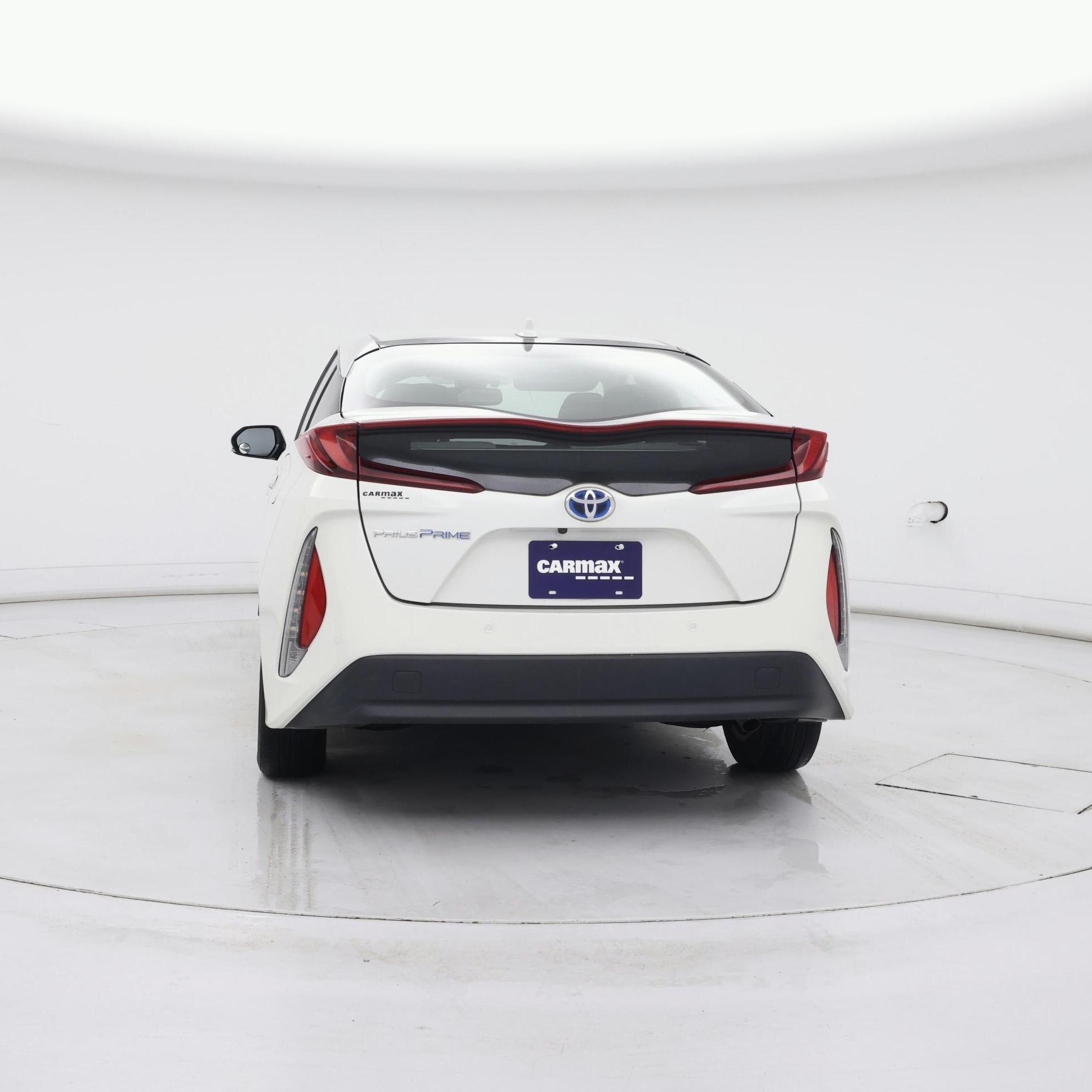 Thumbnail: 2017 Toyota Prius Prime - 6