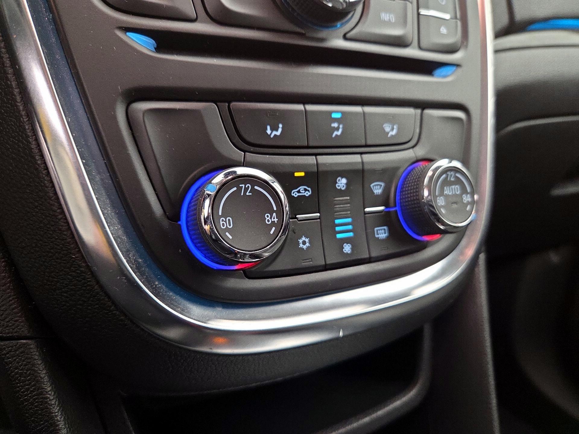 Thumbnail: 2015 Buick Encore - 17