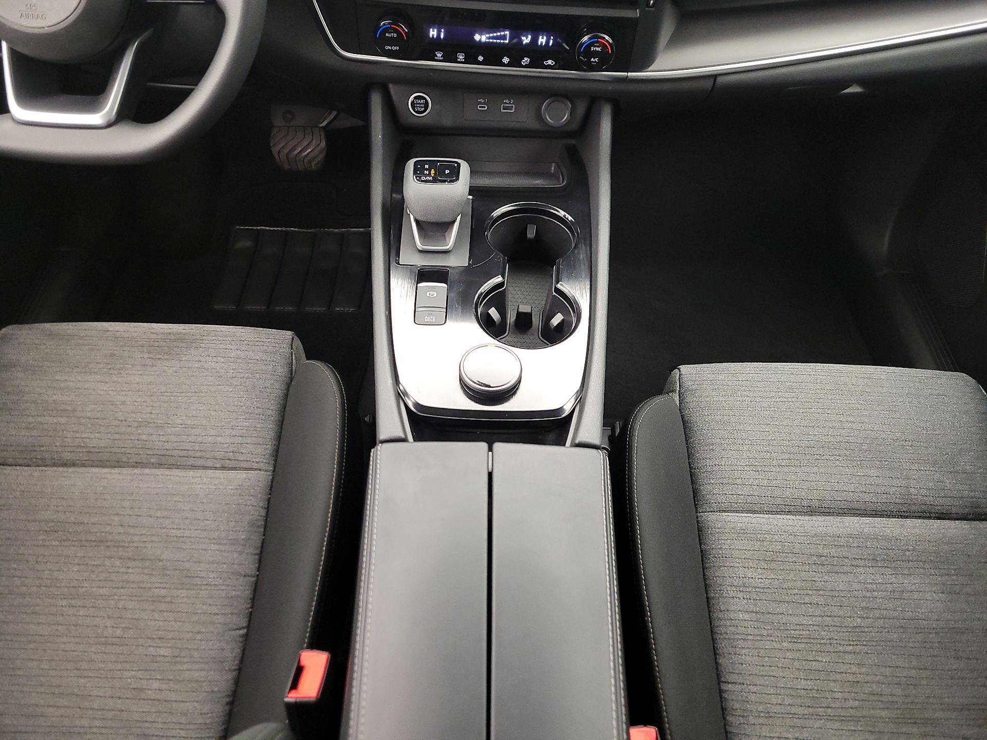 Thumbnail: 2023 Nissan Rogue - 17