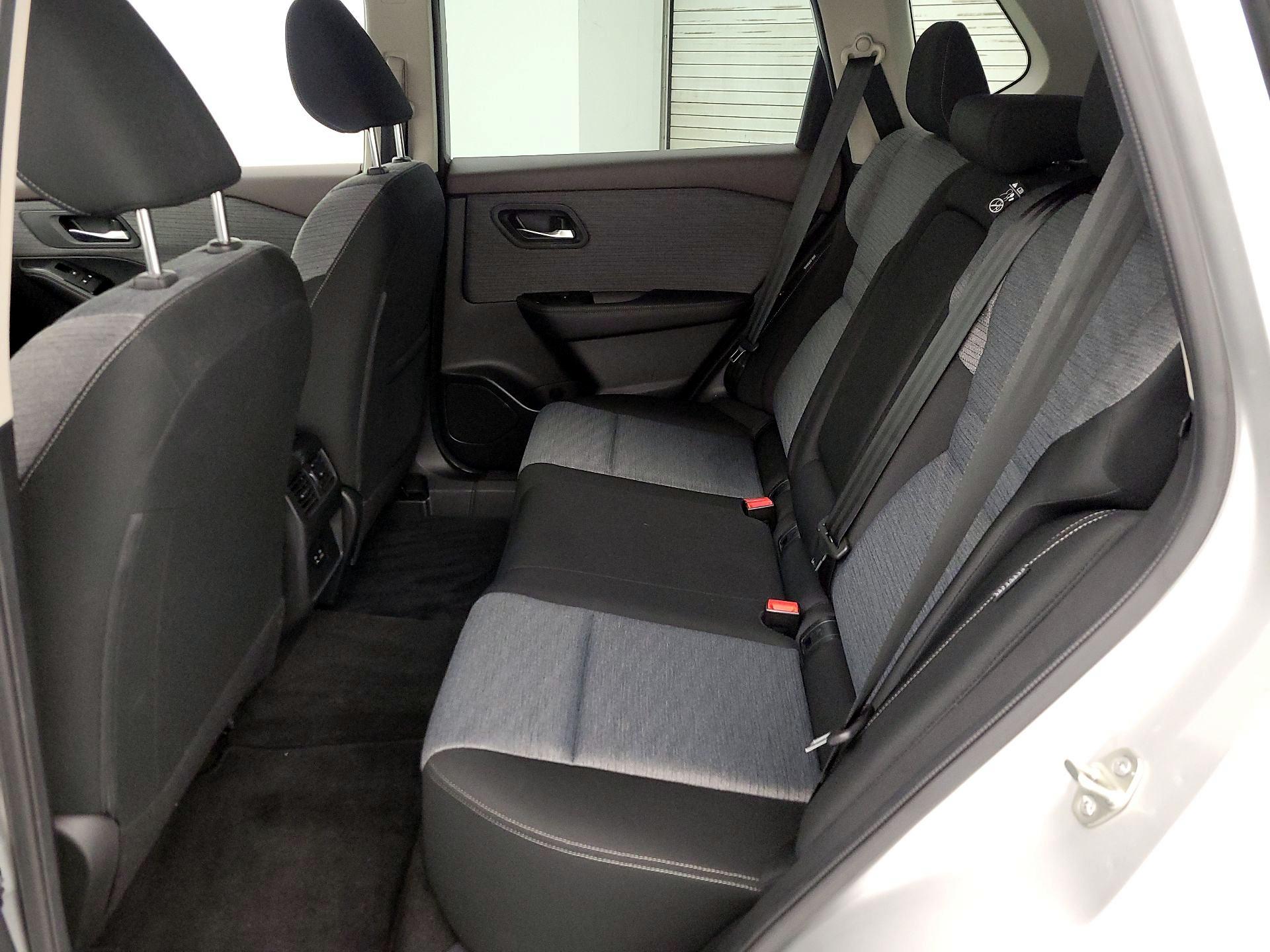 Thumbnail: 2023 Nissan Rogue - 19