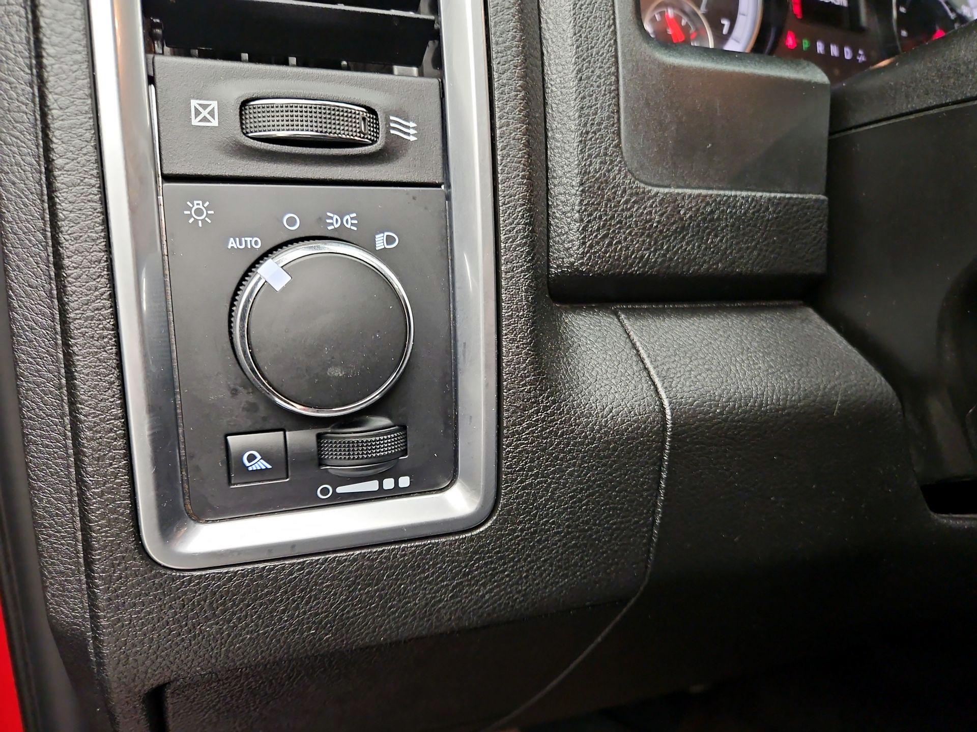 Thumbnail: 2024 RAM 1500 Classic - 13