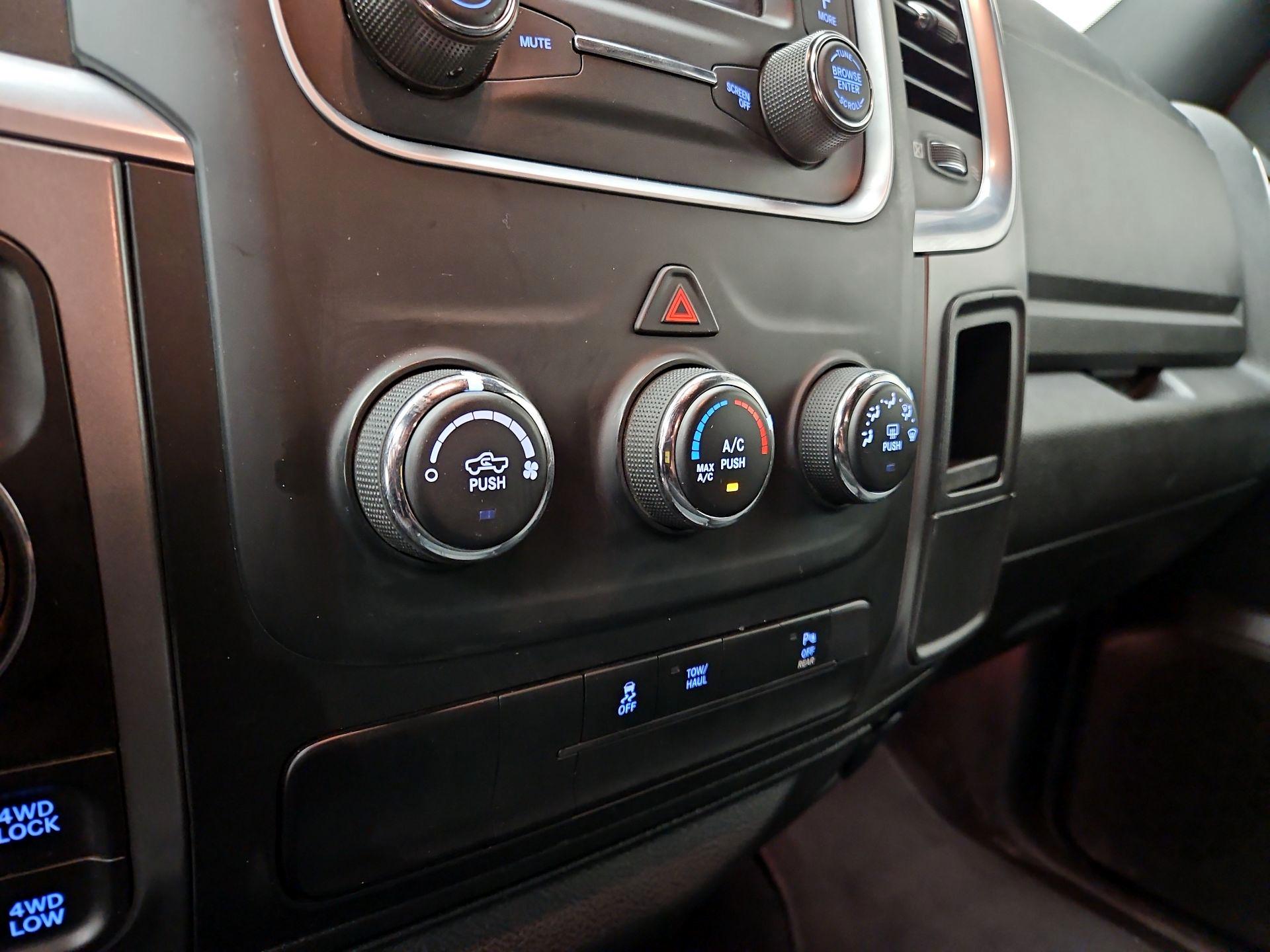 Thumbnail: 2024 RAM 1500 Classic - 16