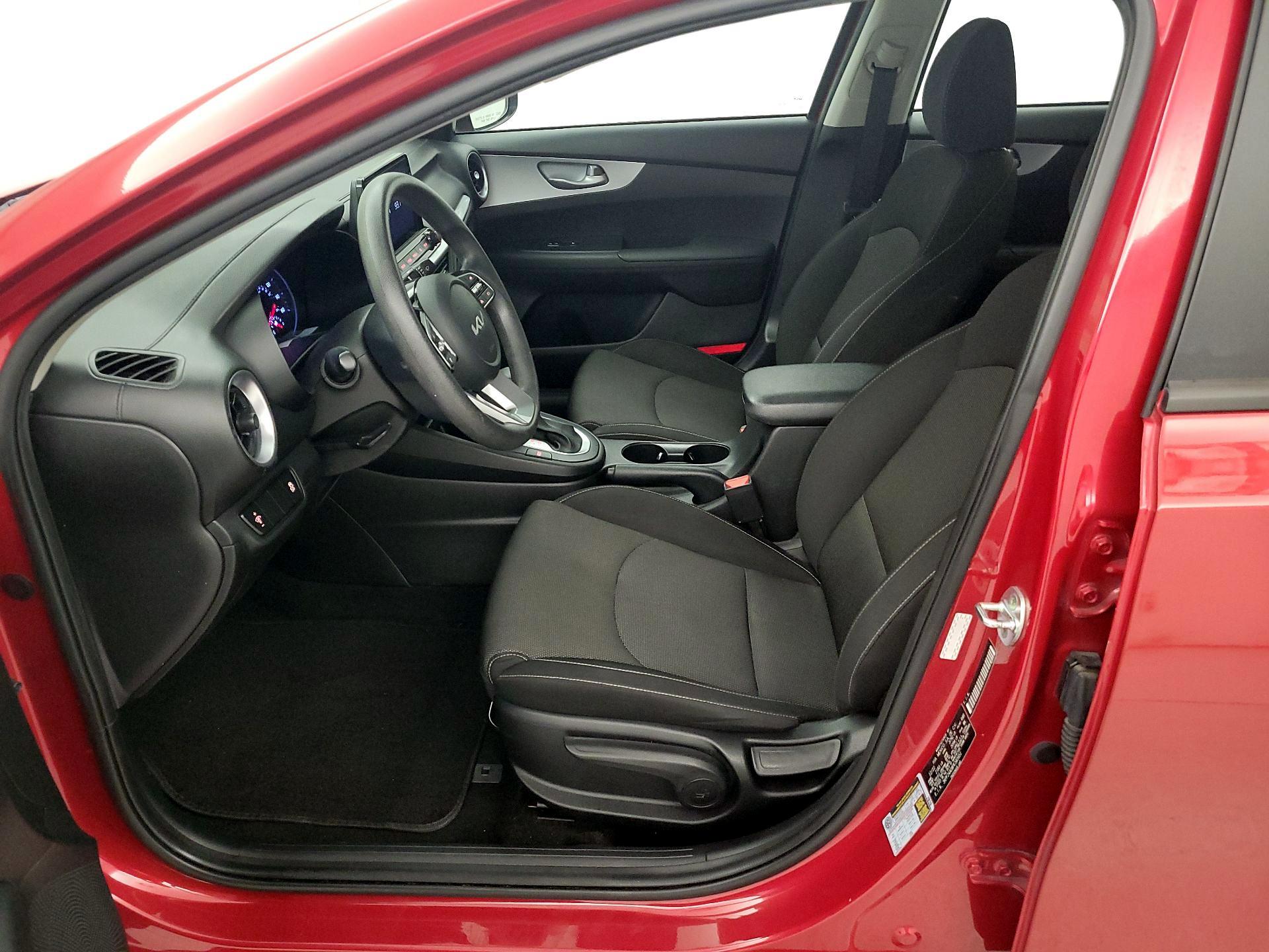 Thumbnail: 2023 Kia Forte - 11