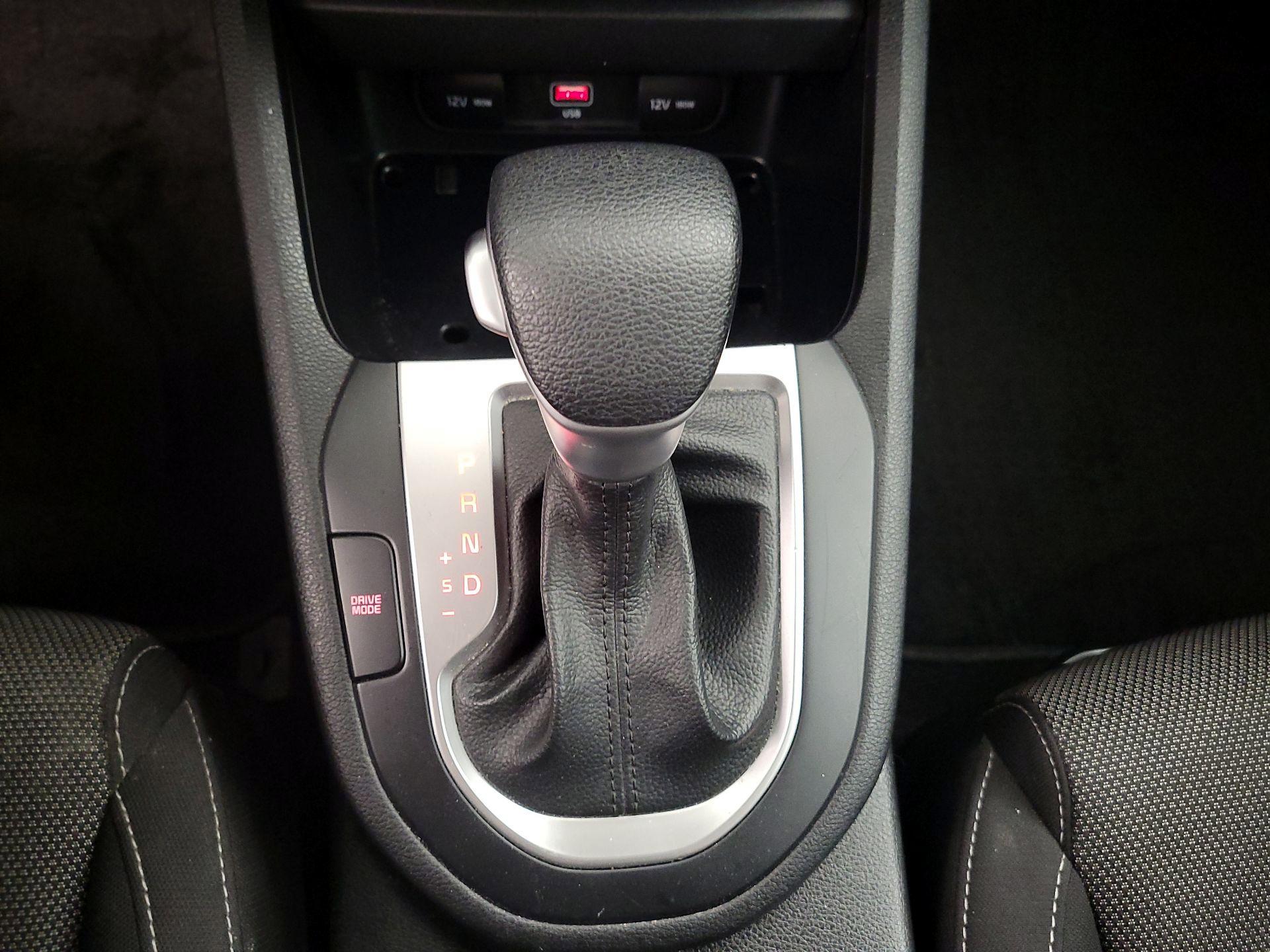 Thumbnail: 2023 Kia Forte - 17