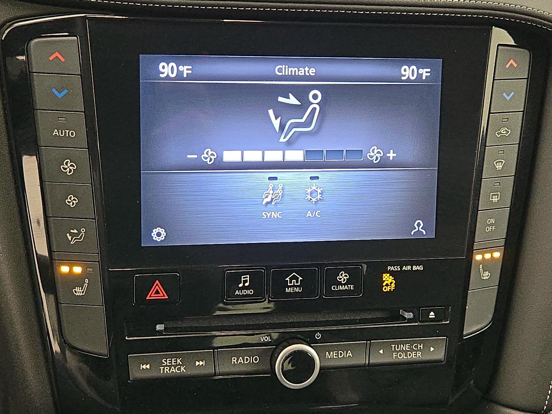 Thumbnail: 2022 INFINITI QX50 - 16