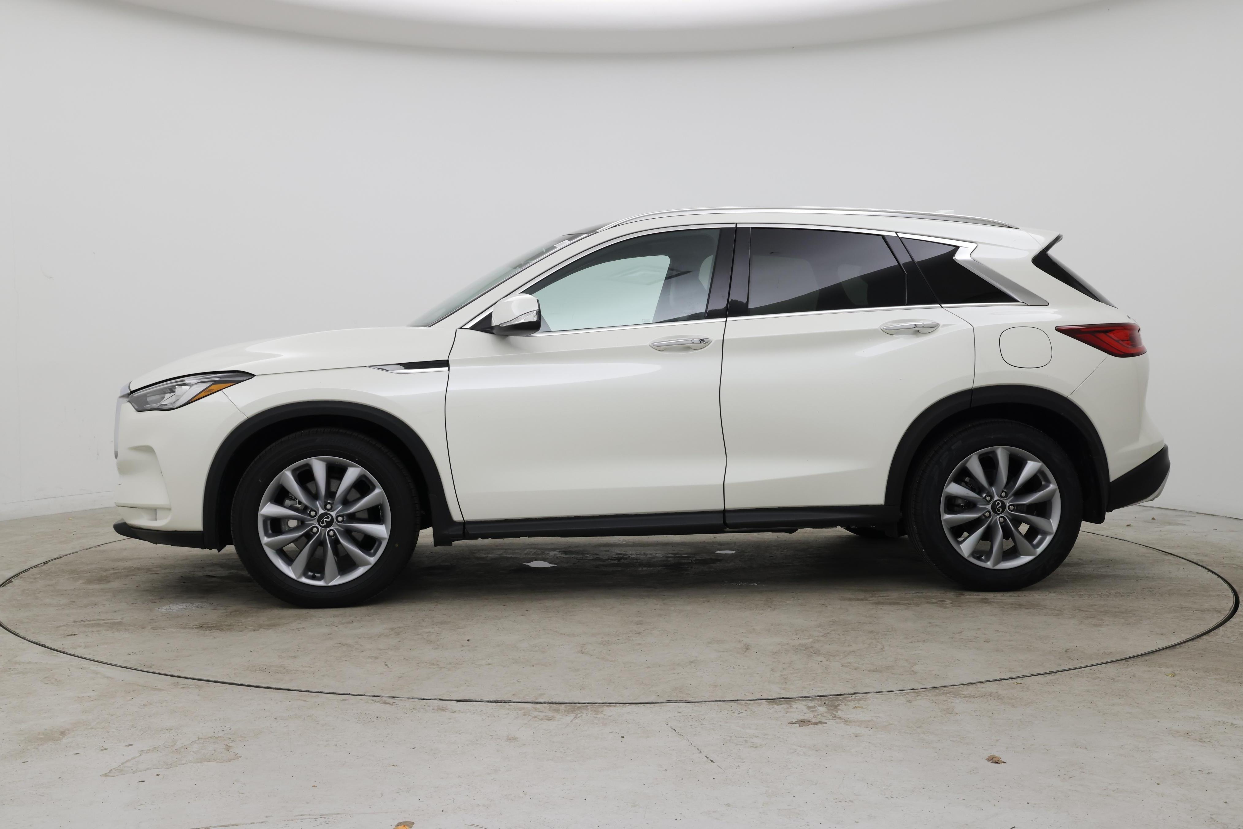 Thumbnail: 2022 INFINITI QX50 - 3